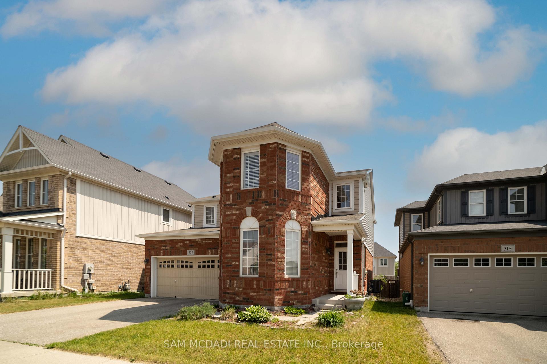 Photo 2 of 322 Baldwin Drive, Cambridge, Silver Heights — HOMEH