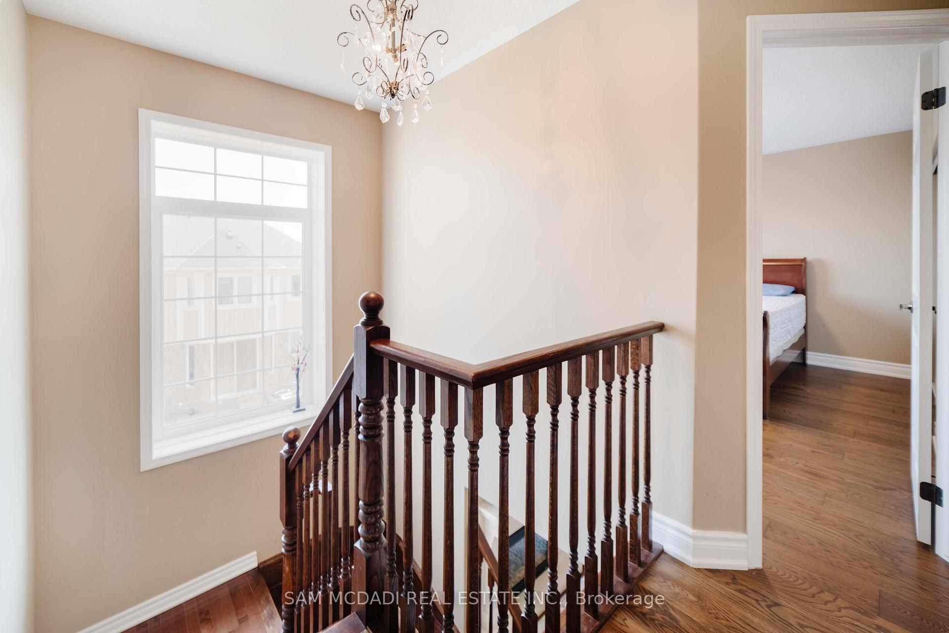 Photo 15 of 322 Baldwin Drive, Cambridge, Silver Heights — HOMEH