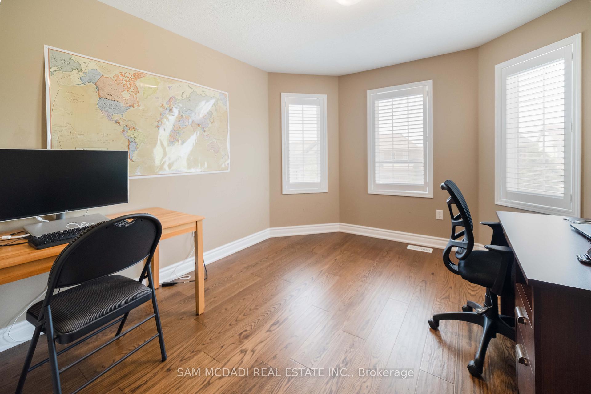 Photo 28 of 322 Baldwin Drive, Cambridge, Silver Heights — HOMEH
