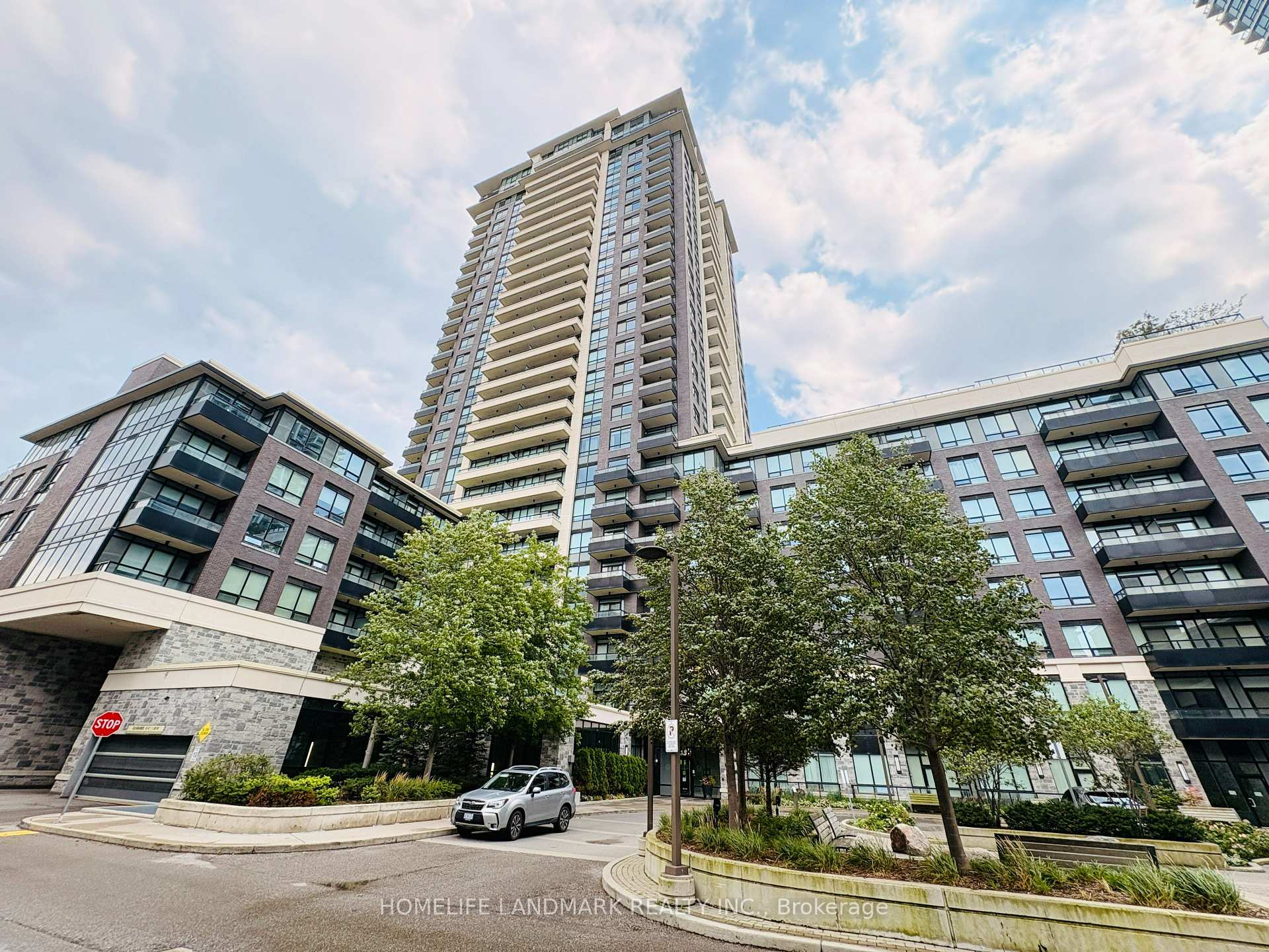 Photo 3 of Unit 1102, 15 Water Walk Drive, Markham, Unionville — HOMEH