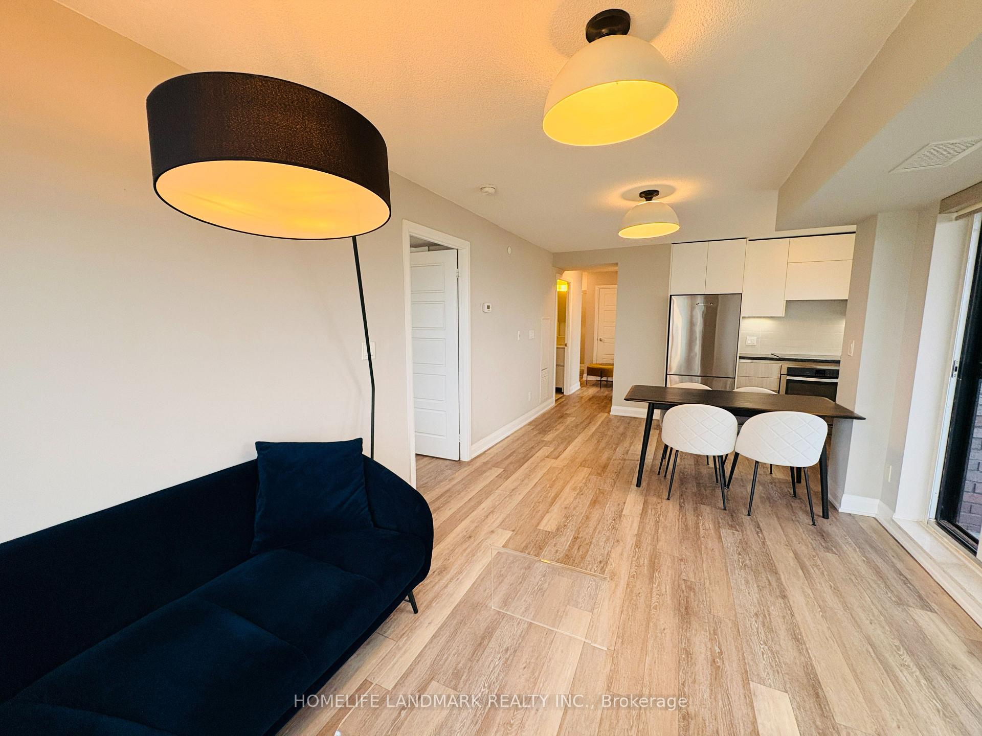 Photo 4 of Unit 1102, 15 Water Walk Drive, Markham, Unionville — HOMEH