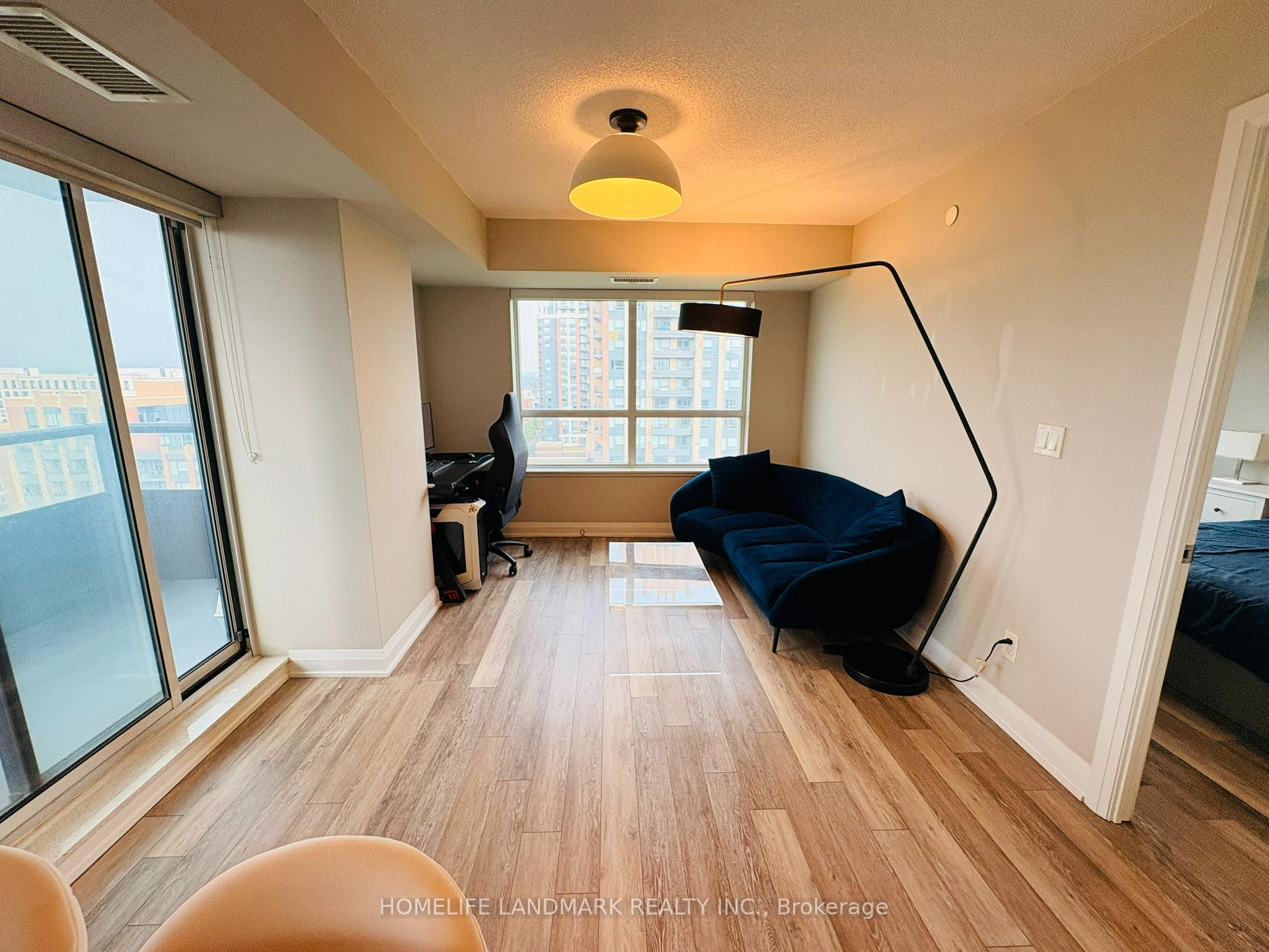 Photo 6 of Unit 1102, 15 Water Walk Drive, Markham, Unionville — HOMEH