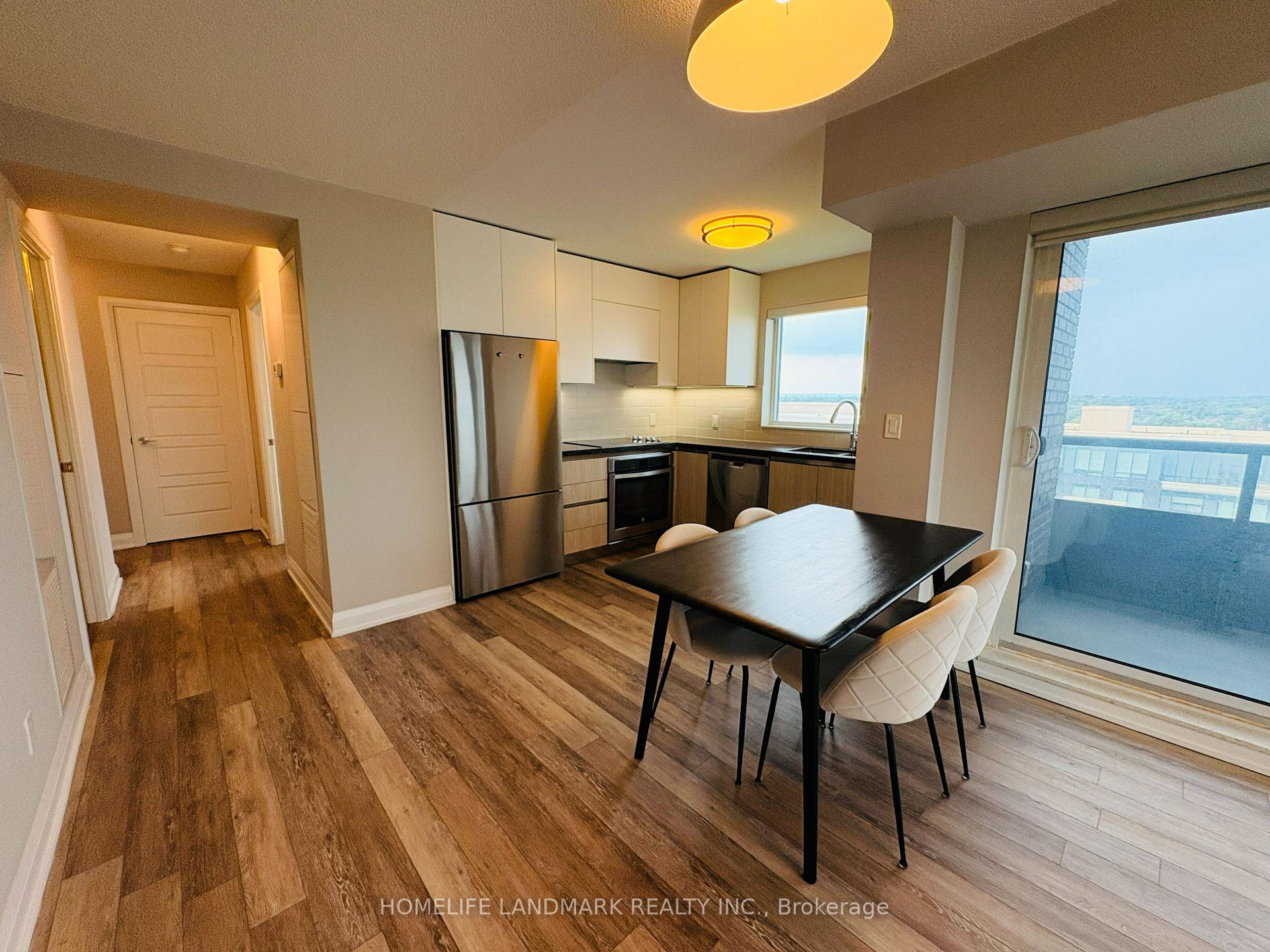 Photo 8 of Unit 1102, 15 Water Walk Drive, Markham, Unionville — HOMEH