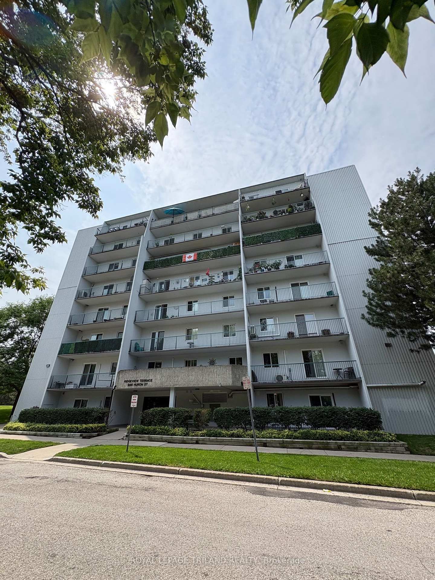 Photo of Unit 310, 986 Huron Street