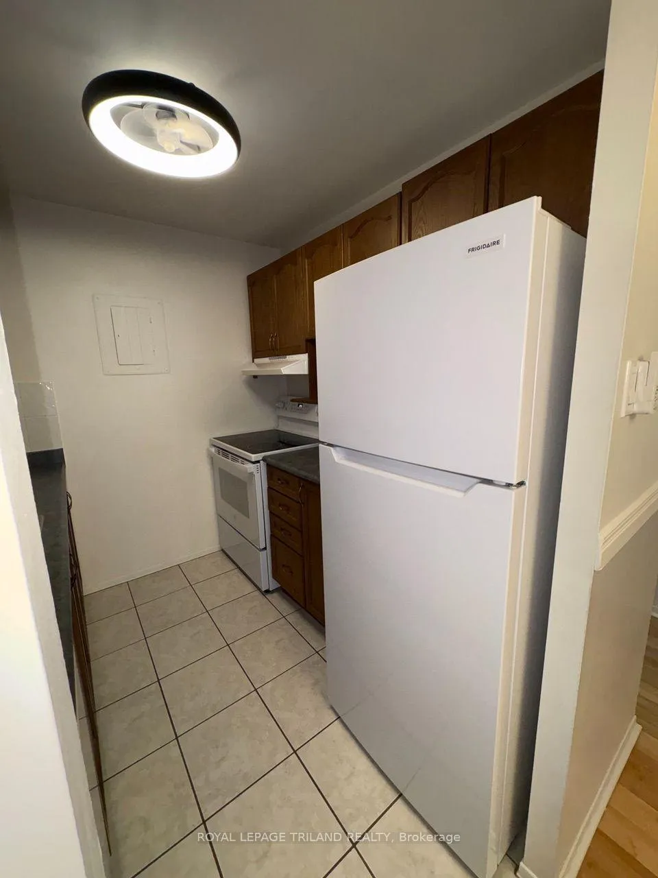 Photo 12 of Unit 310, 986 Huron Street, London, East B — HOMEH