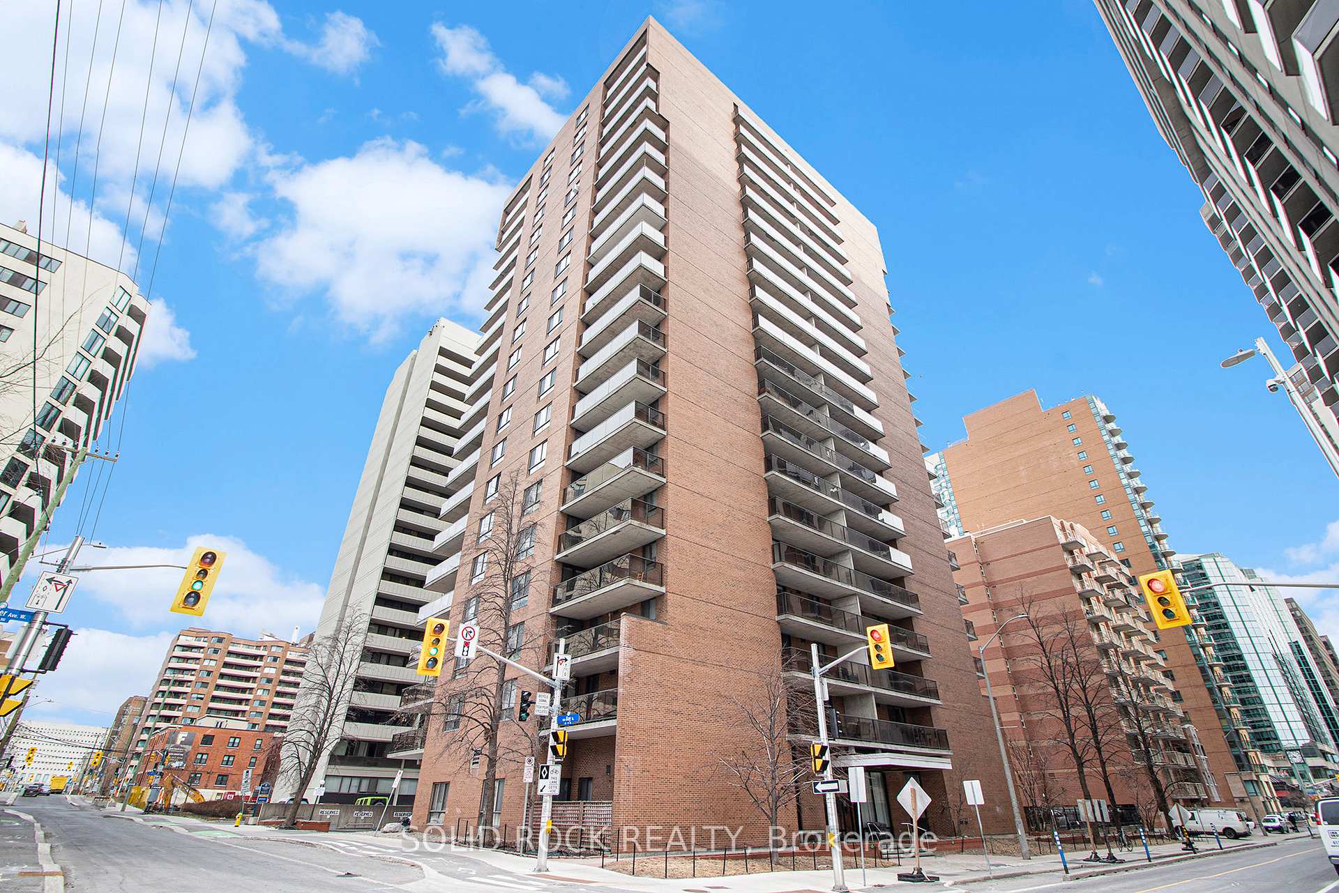 Photo of Unit 1204, 475 Laurier Avenue W