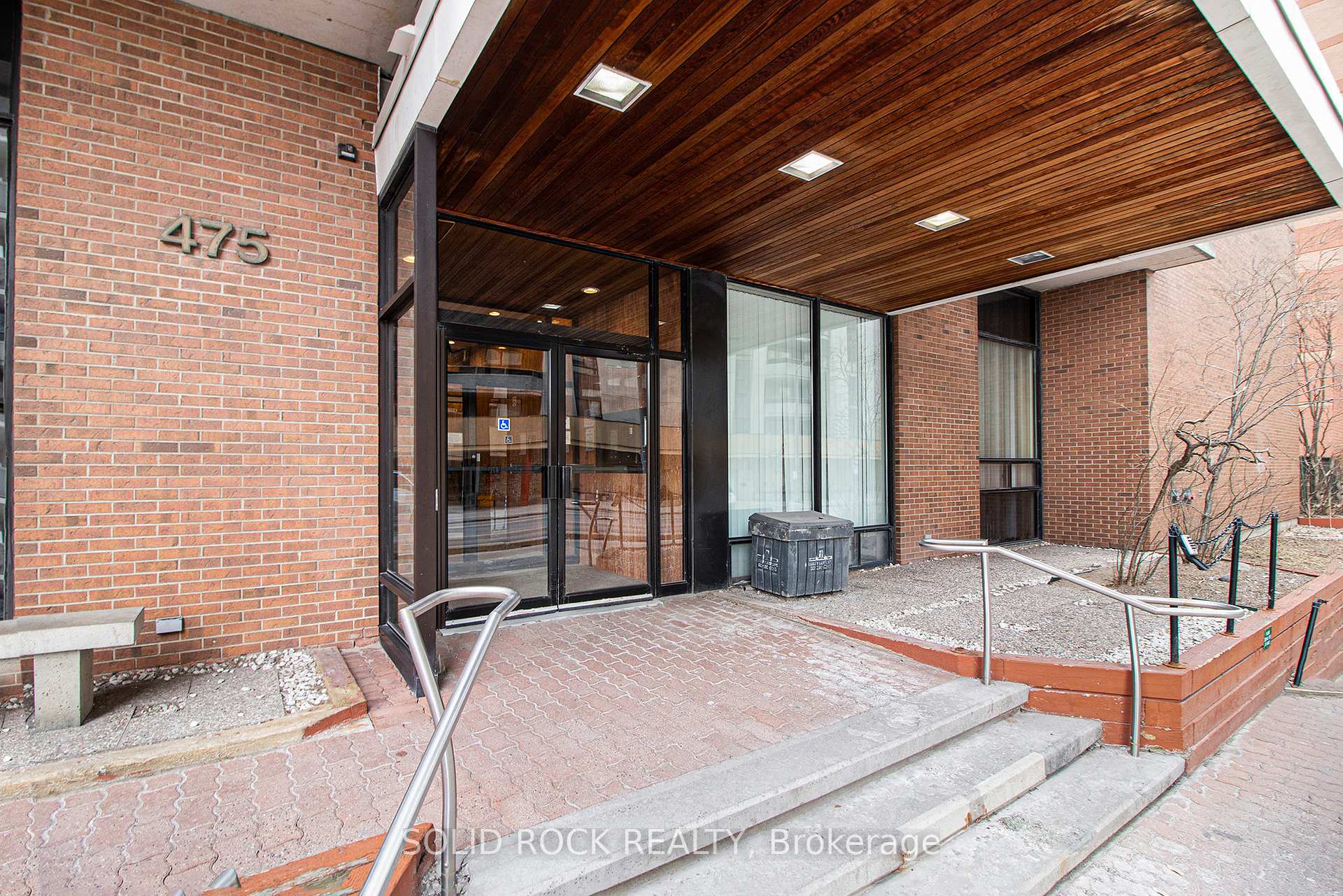 Photo 2 of Unit 1204, 475 Laurier Avenue W, Ottawa, Ottawa Centre — HOMEH