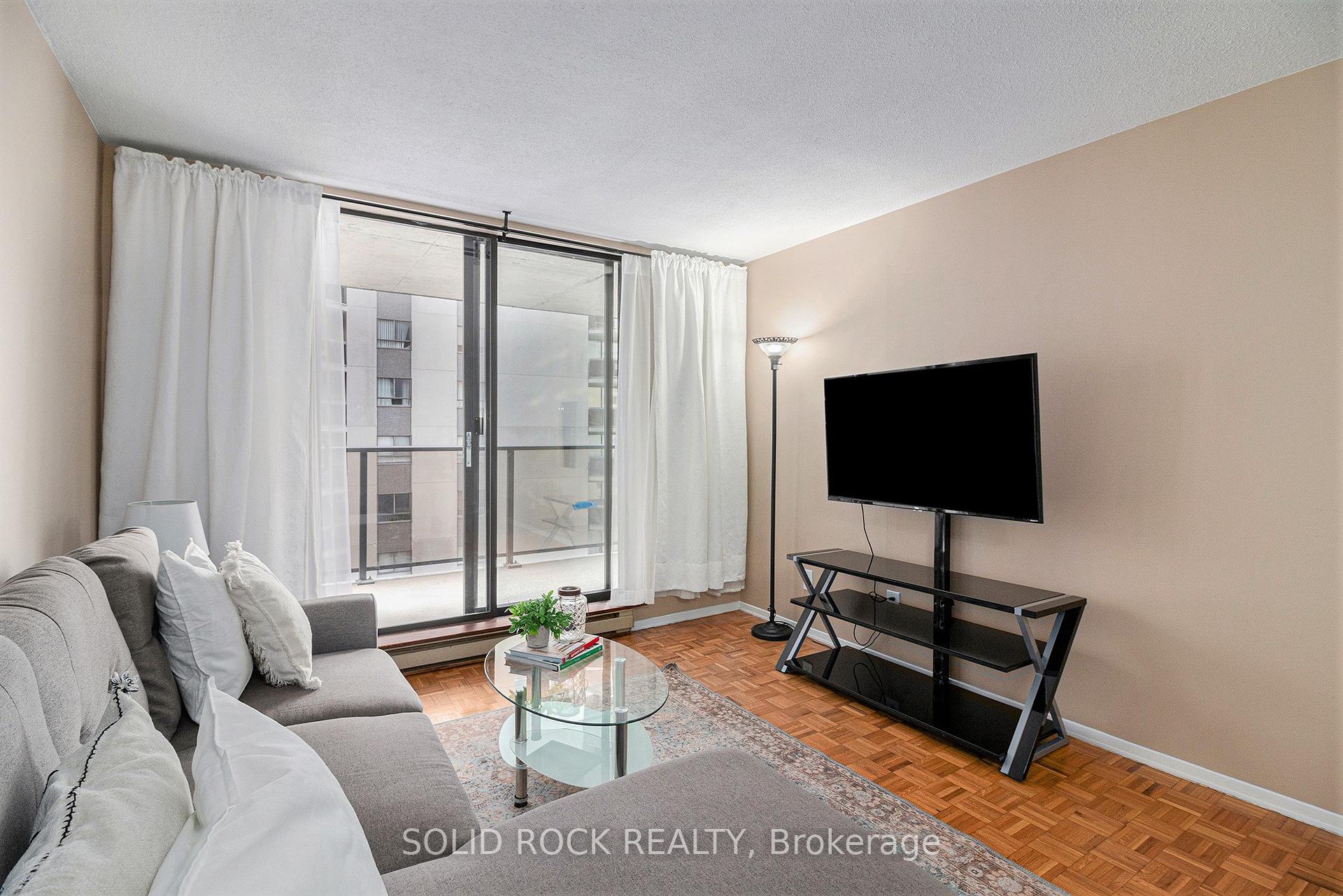 Photo 6 of Unit 1204, 475 Laurier Avenue W, Ottawa, Ottawa Centre — HOMEH