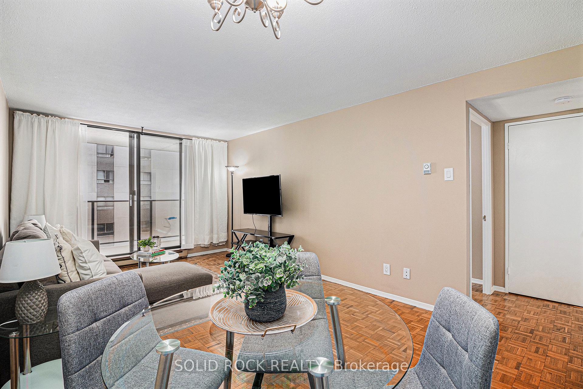 Photo 10 of Unit 1204, 475 Laurier Avenue W, Ottawa, Ottawa Centre — HOMEH