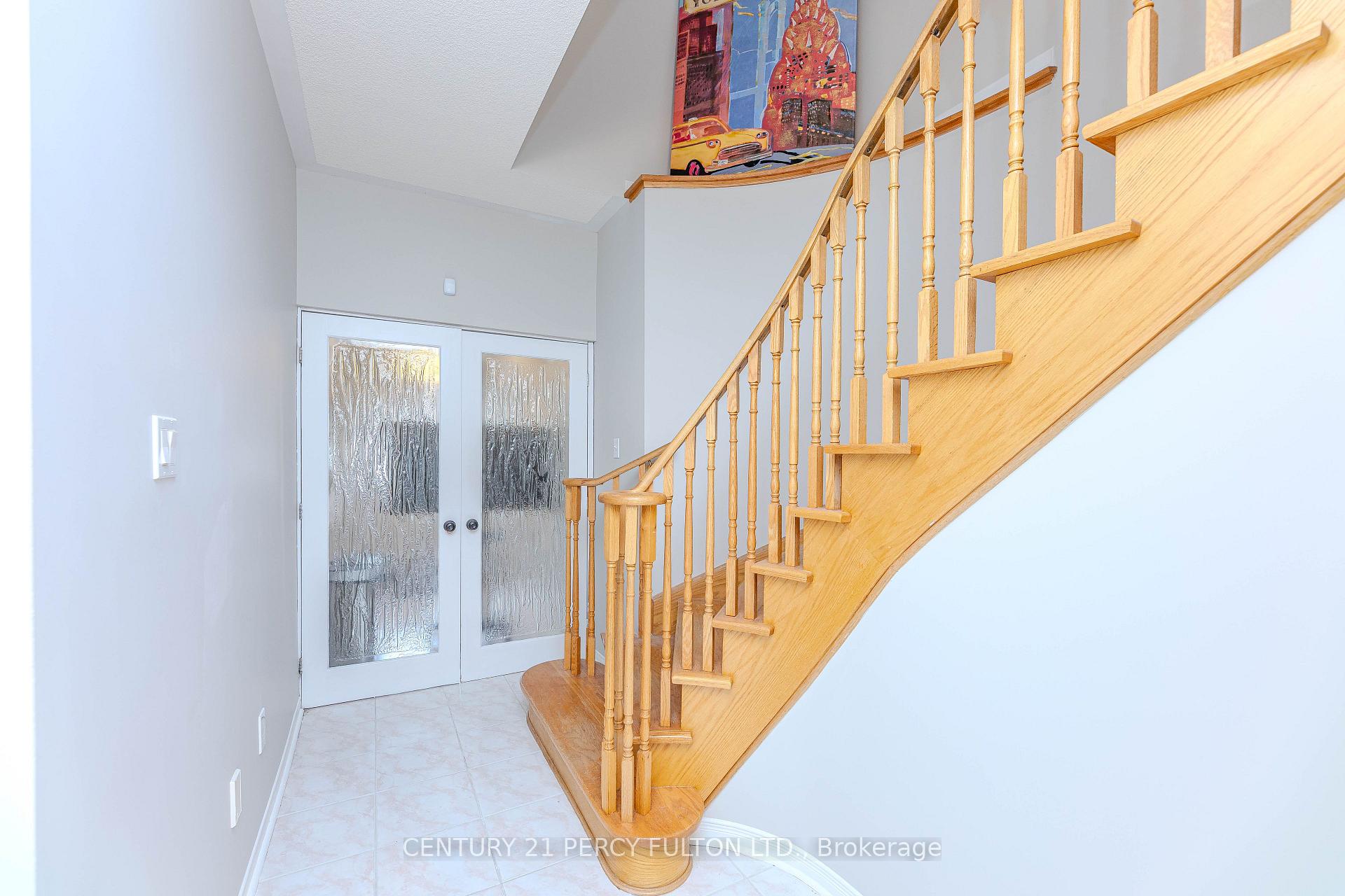 Photo 13 of 137 Blue Willow Drive, Vaughan, East Woodbridge — HOMEH
