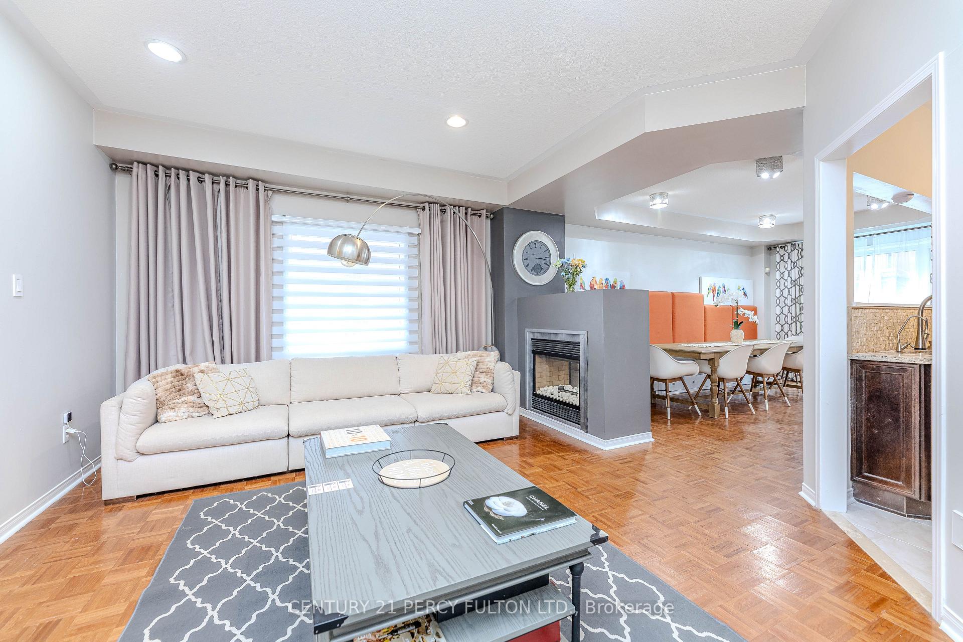 Photo 19 of 137 Blue Willow Drive, Vaughan, East Woodbridge — HOMEH