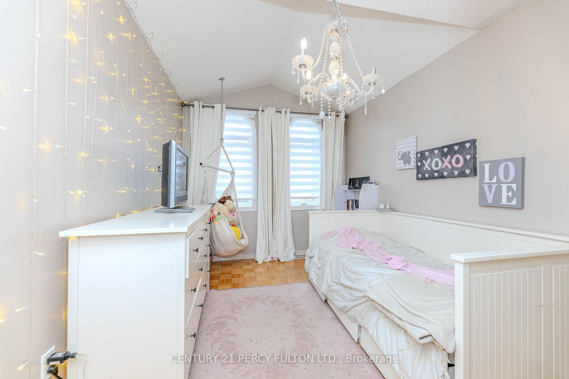 Photo 27 of 137 Blue Willow Drive, Vaughan, East Woodbridge — HOMEH