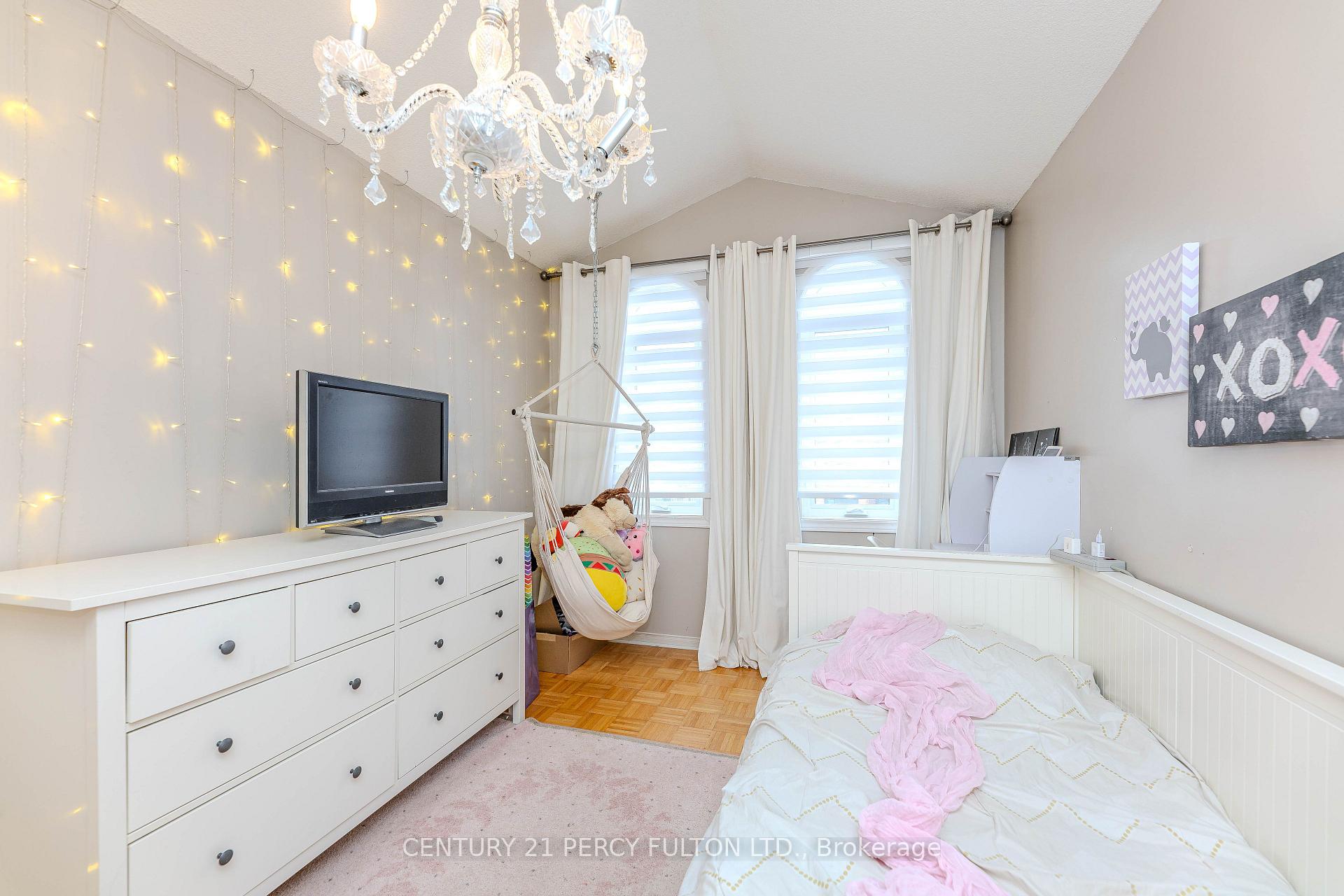 Photo 28 of 137 Blue Willow Drive, Vaughan, East Woodbridge — HOMEH