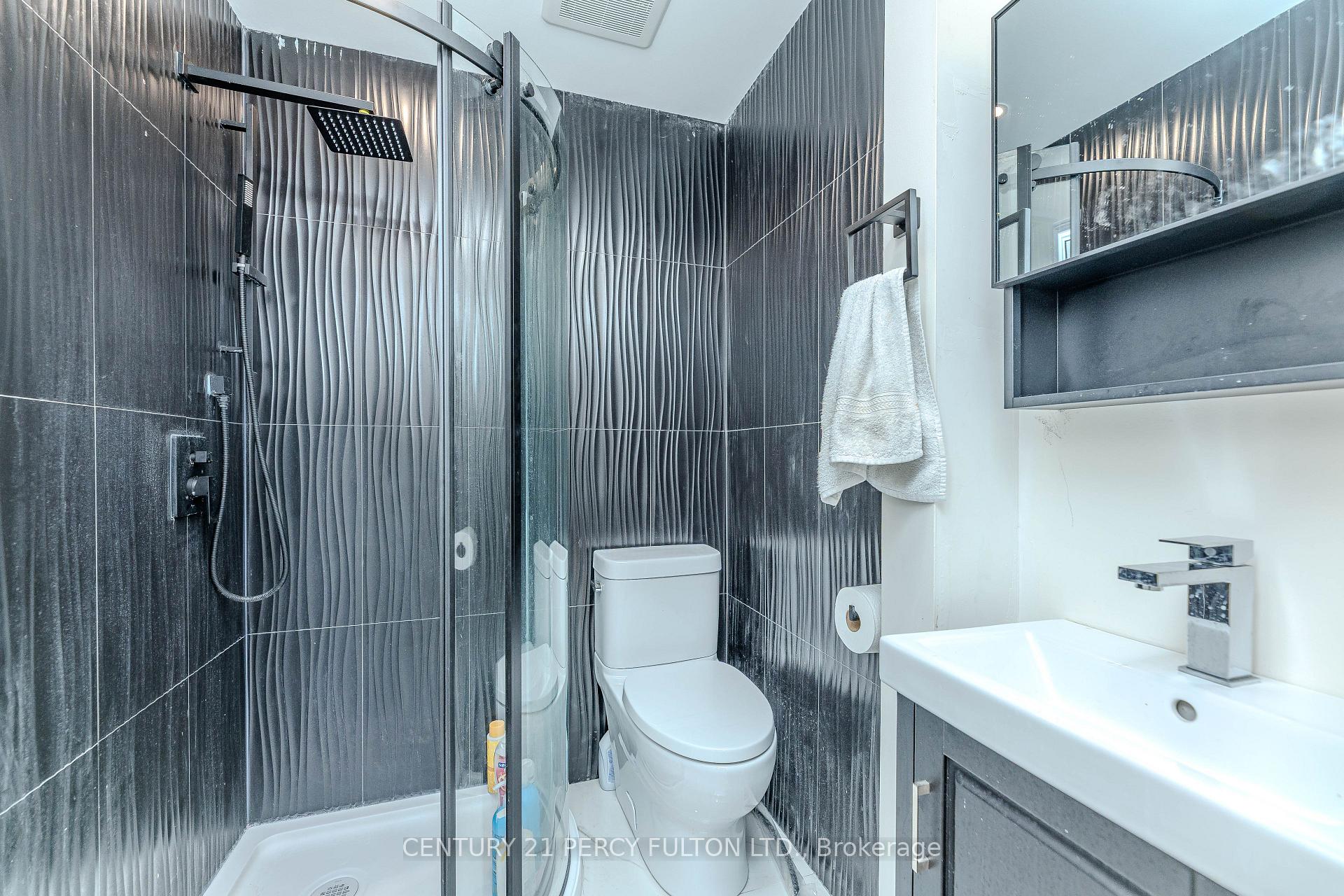 Photo 31 of 137 Blue Willow Drive, Vaughan, East Woodbridge — HOMEH