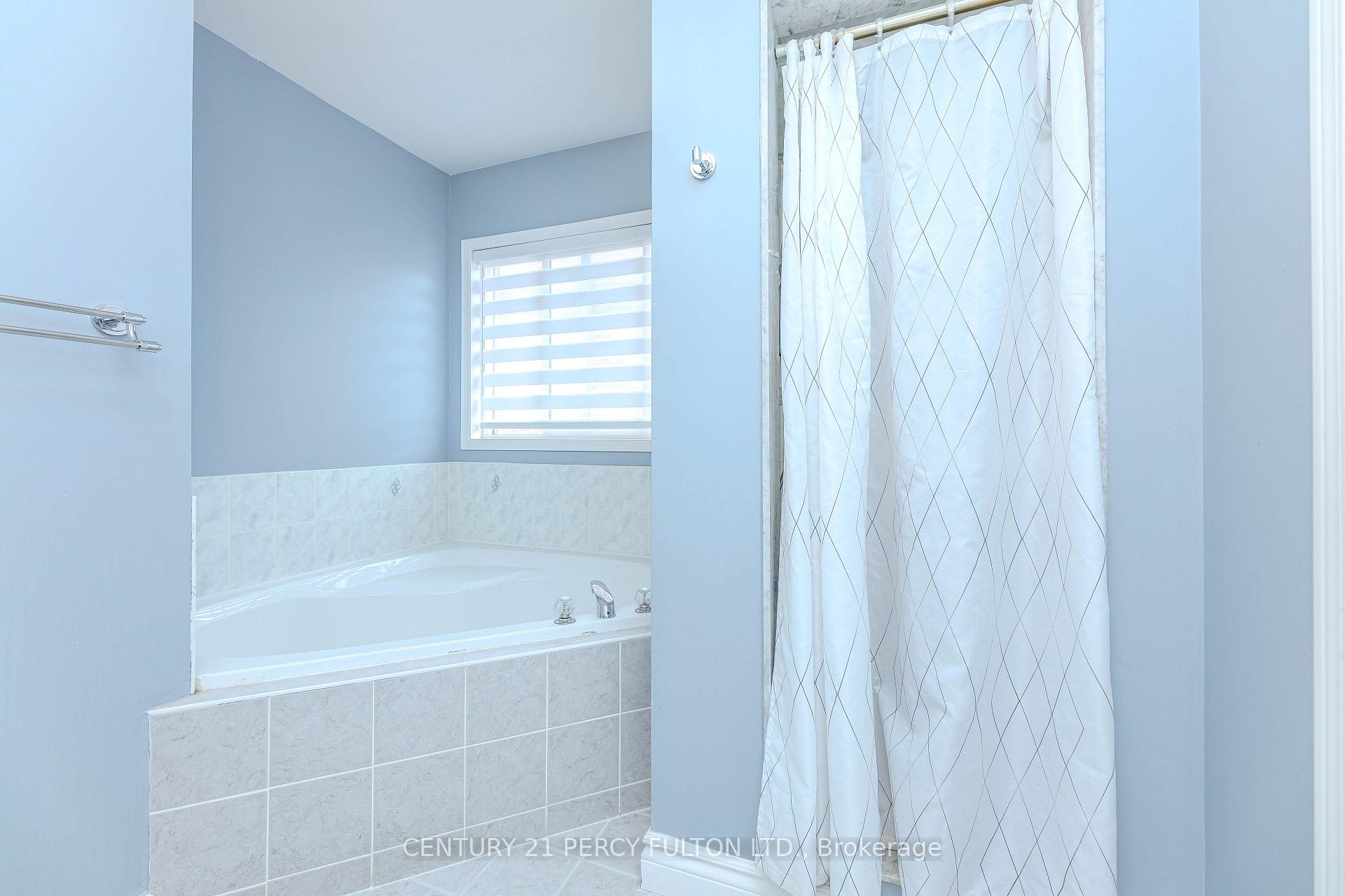 Photo 40 of 137 Blue Willow Drive, Vaughan, East Woodbridge — HOMEH