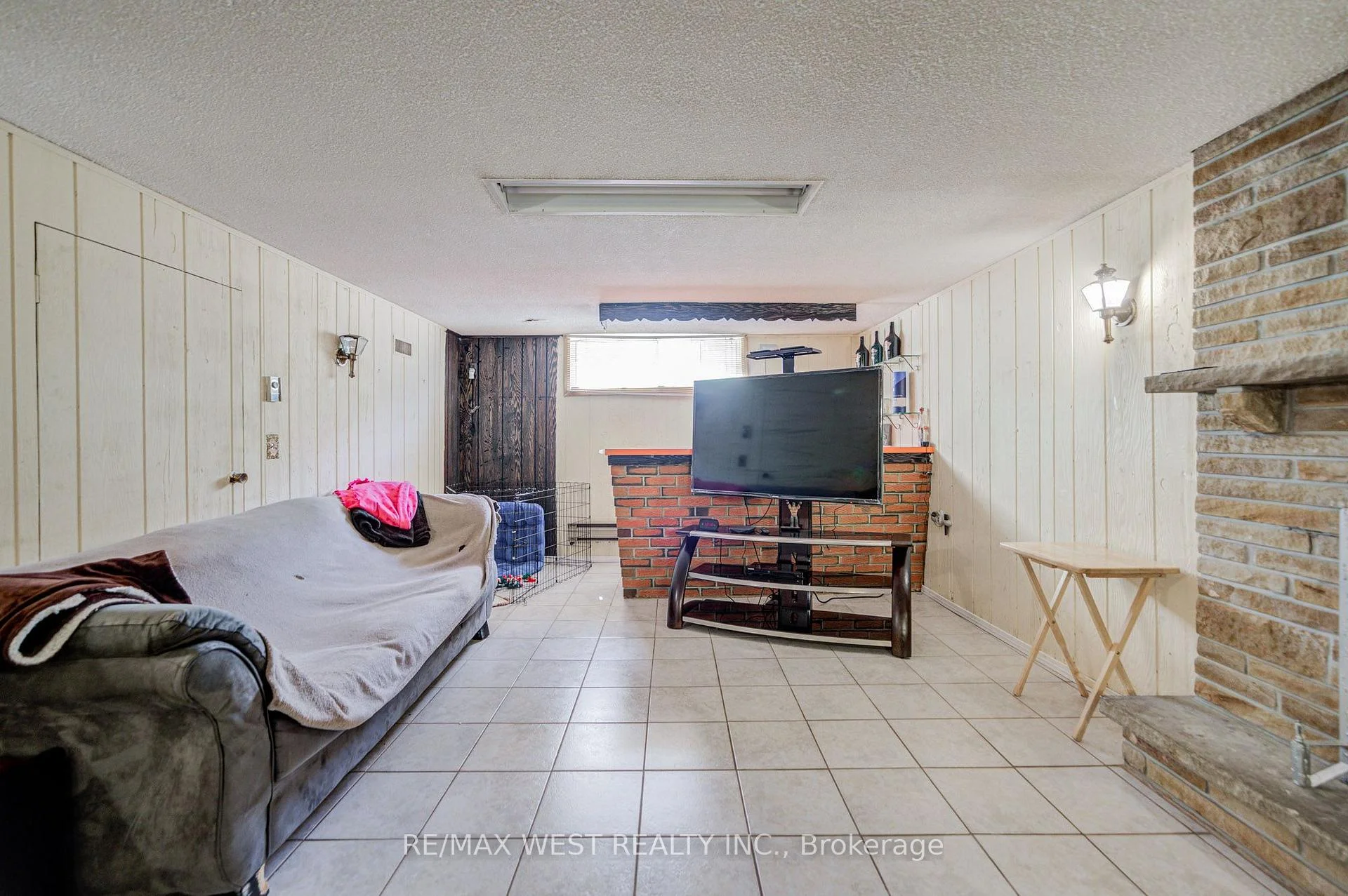 Photo 54 of 65 Ridge Point Crescent, North York, Brookhaven-Amesbury — HOMEH