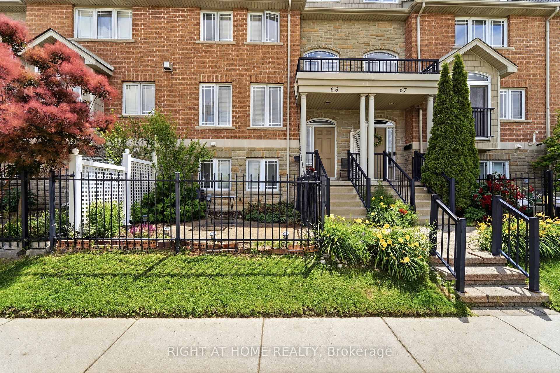 Photo 36 of 65 Wellington South, Cambridge, East Galt — HOMEH