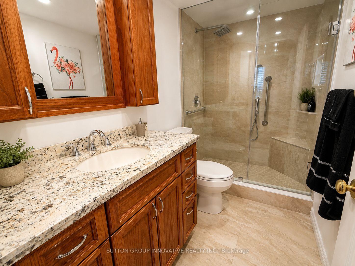Photo 3 of Unit 507, 8 Village Green Boulevard, Hamilton, Stoney Creek — HOMEH