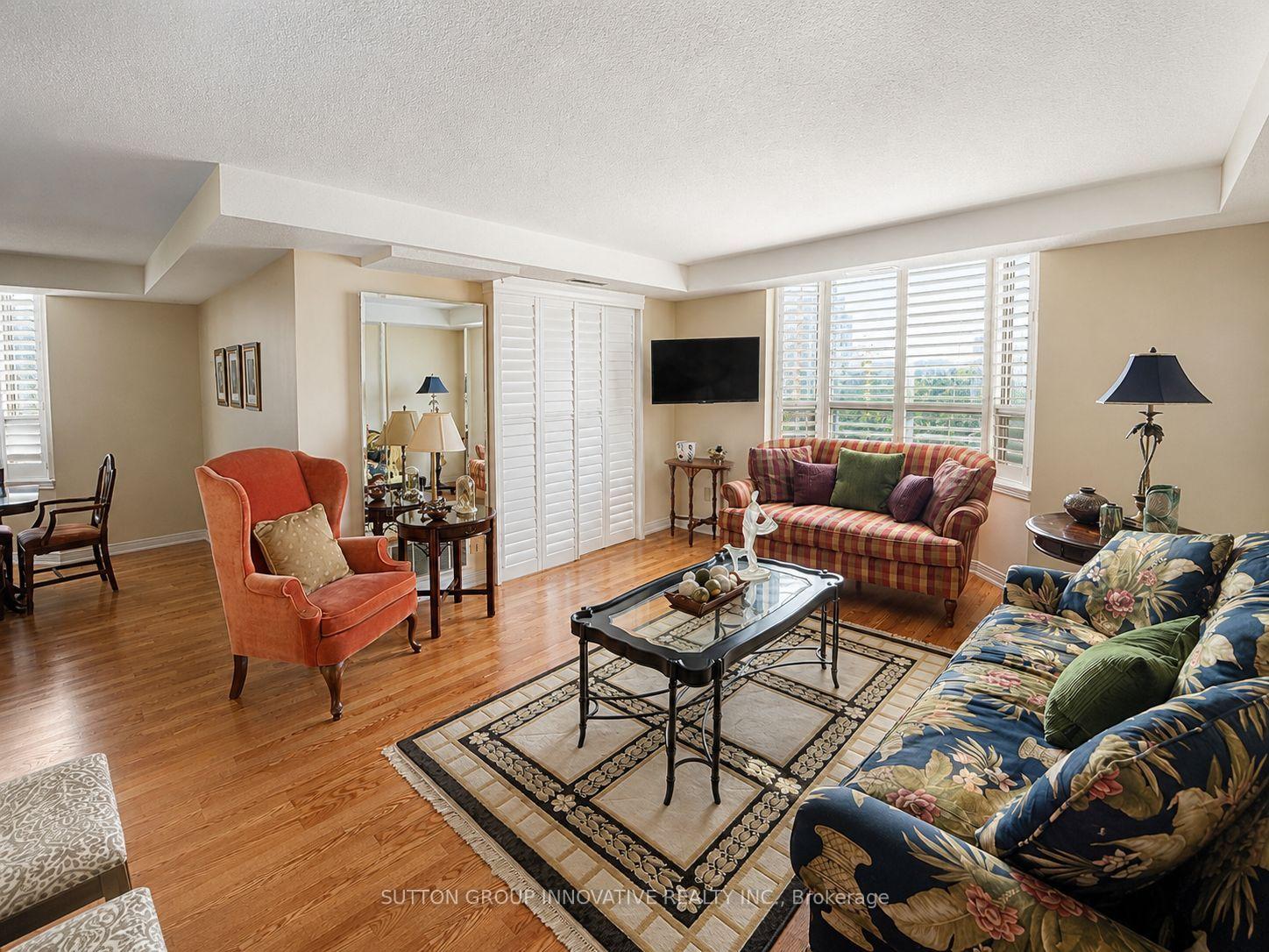 Photo 10 of Unit 507, 8 Village Green Boulevard, Hamilton, Stoney Creek — HOMEH