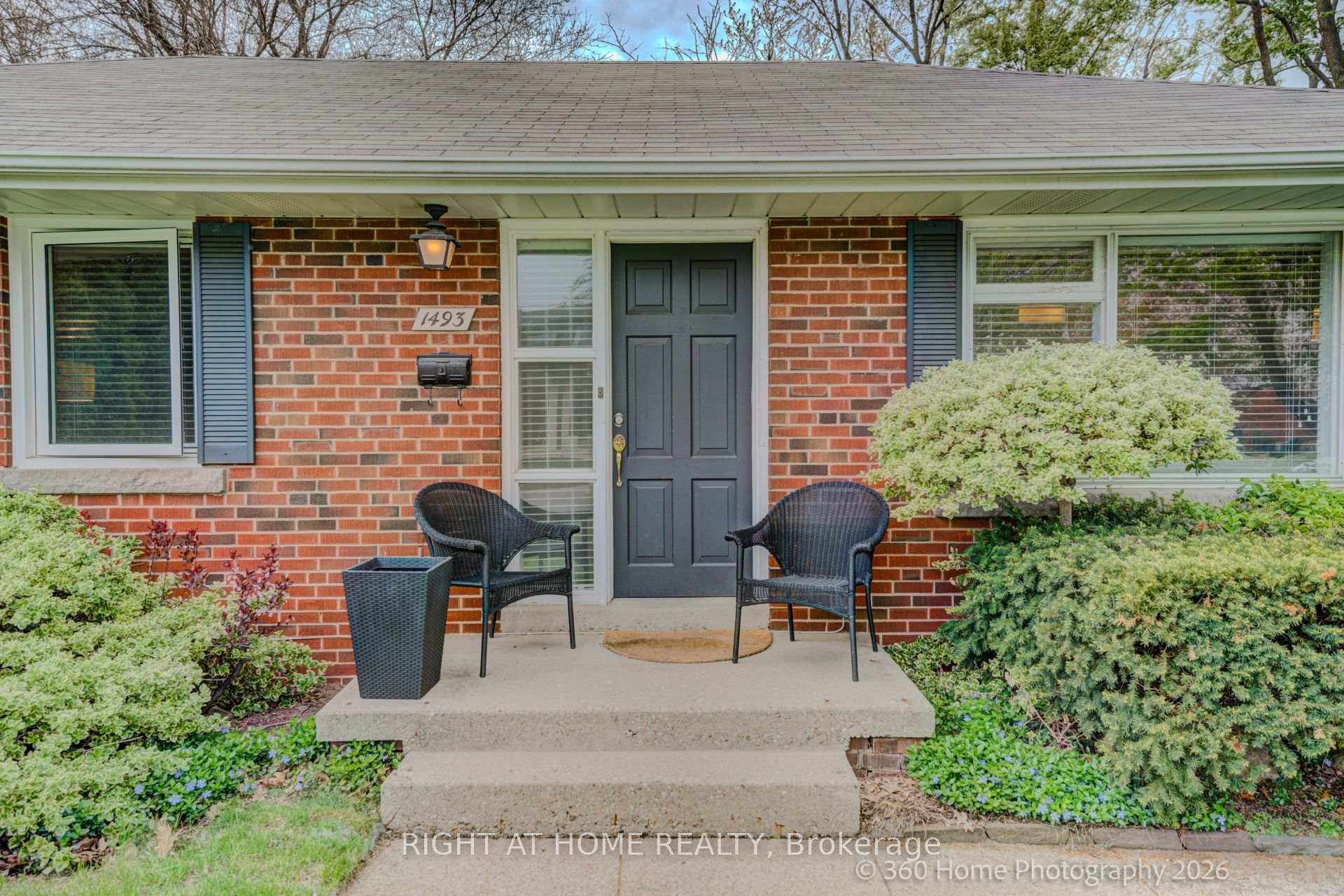 Photo 4 of 1493 Constance Drive, Oakville, Morrison — HOMEH