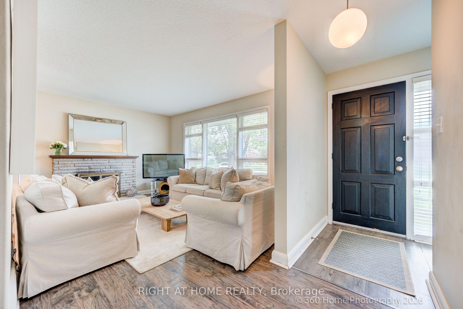 Photo 5 of 1493 Constance Drive, Oakville, Morrison — HOMEH
