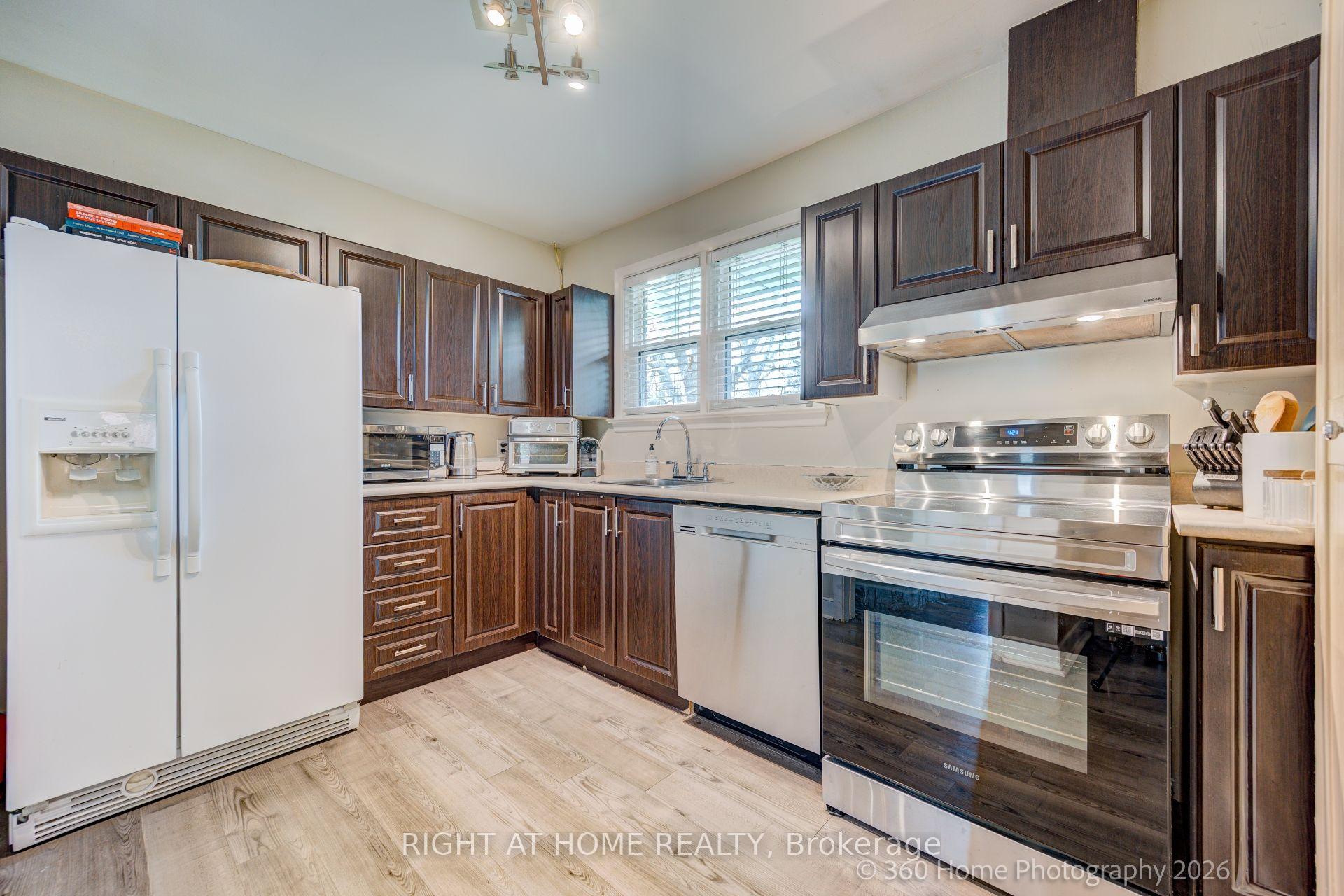 Photo 11 of 1493 Constance Drive, Oakville, Morrison — HOMEH