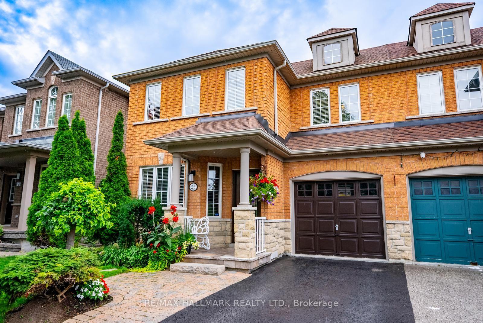 Photo 4 of 25 Starr Crescent, Aurora, Bayview Northeast — HOMEH