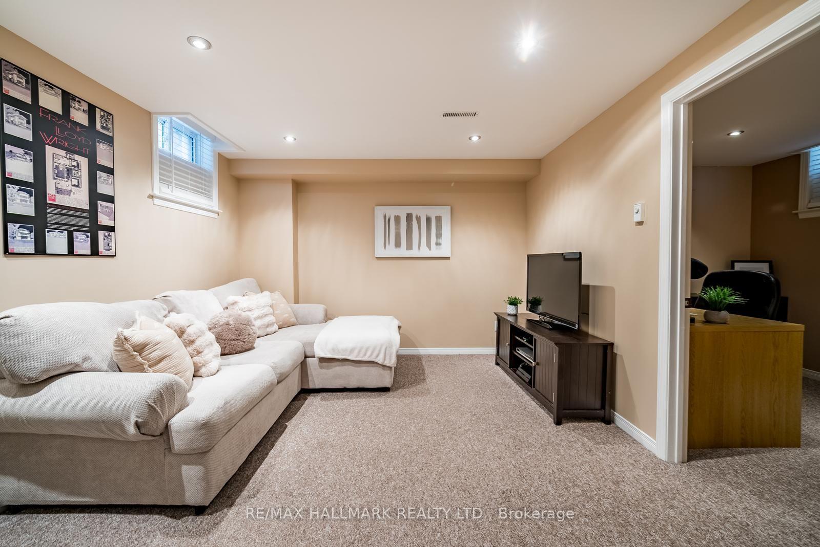 Photo 31 of 25 Starr Crescent, Aurora, Bayview Northeast — HOMEH