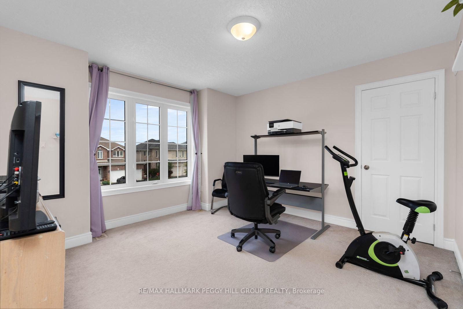 Photo 13 of 77 Graihawk Drive, Barrie, Ardagh — HOMEH