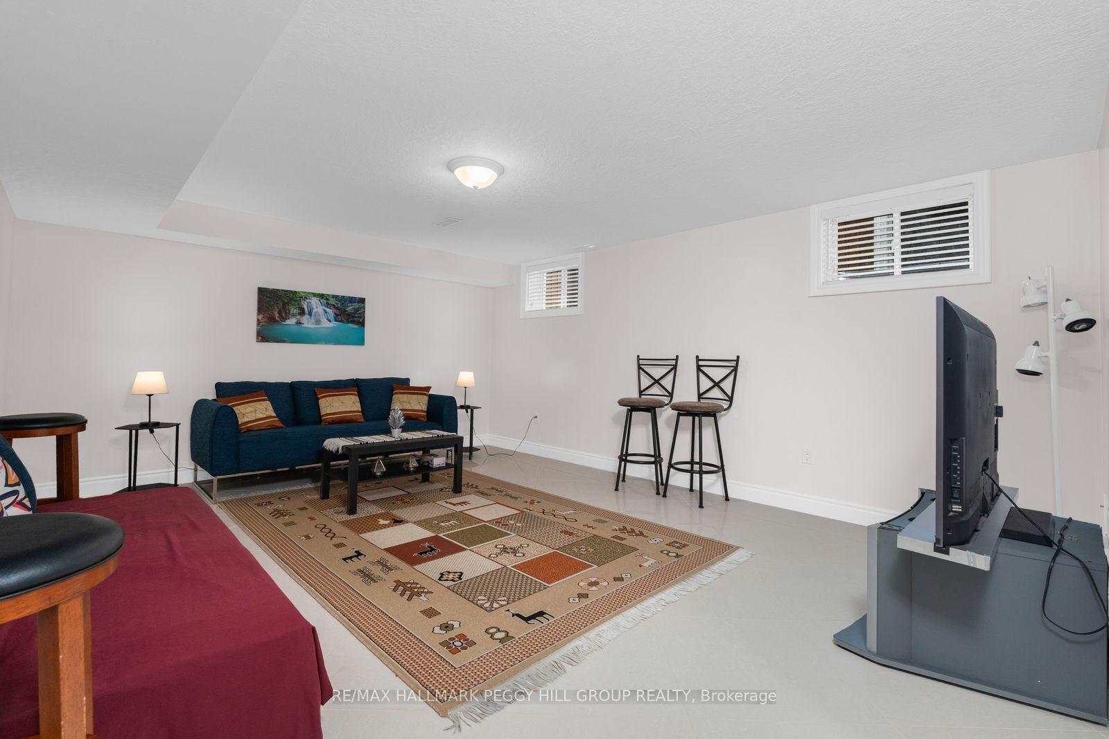 Photo 15 of 77 Graihawk Drive, Barrie, Ardagh — HOMEH