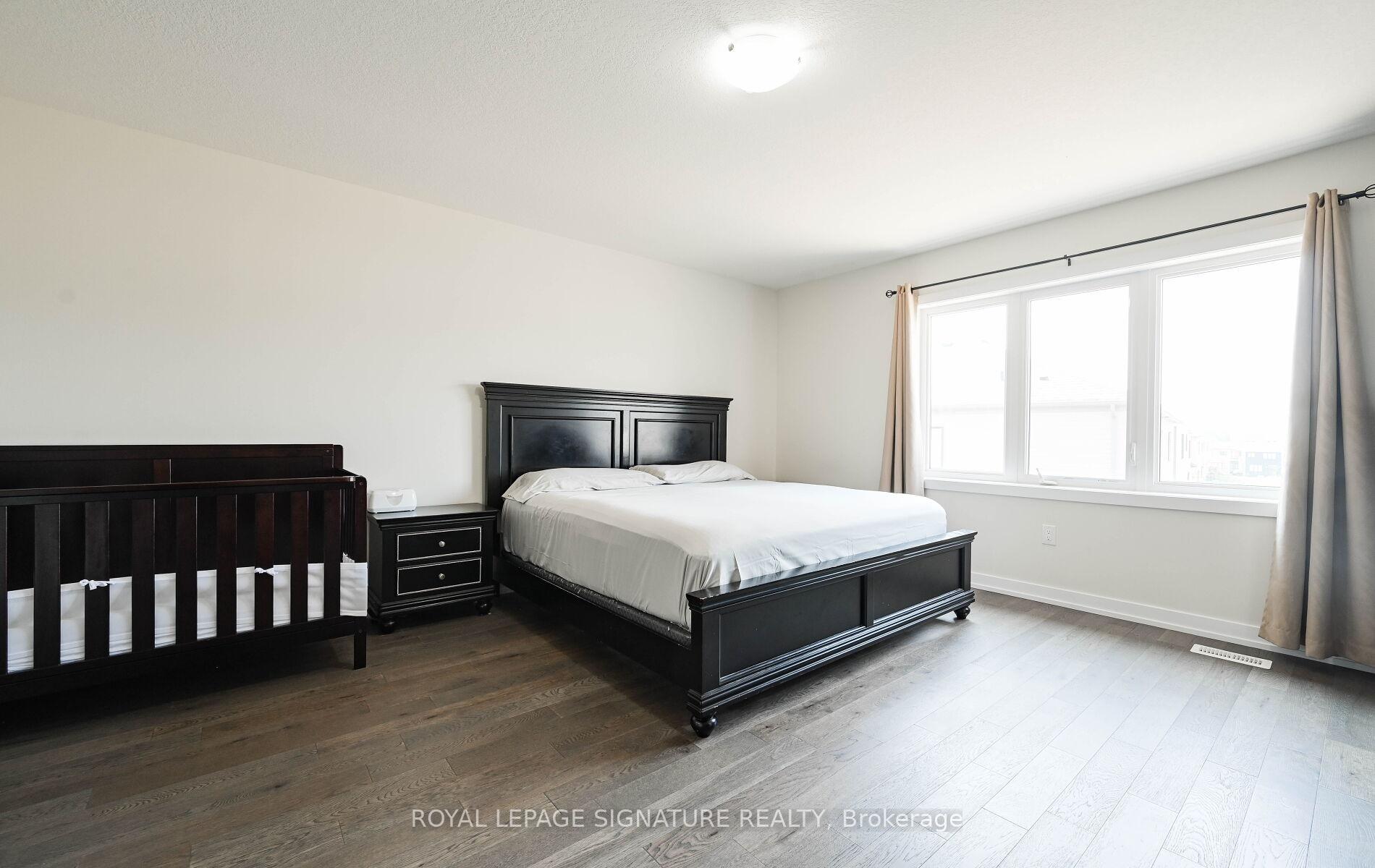 Photo 14 of 56 Lilac Circle, Haldimand — HOMEH