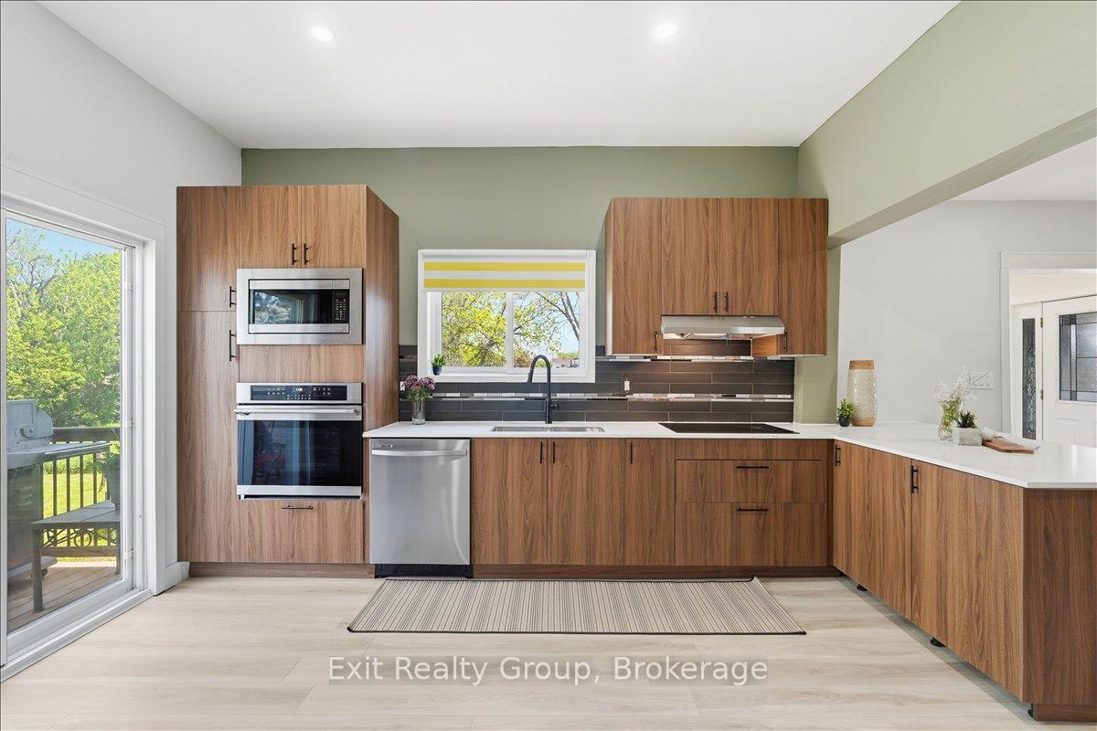 Photo 5 of 24 Wilkins Street, Belleville, Thurlow Ward — HOMEH