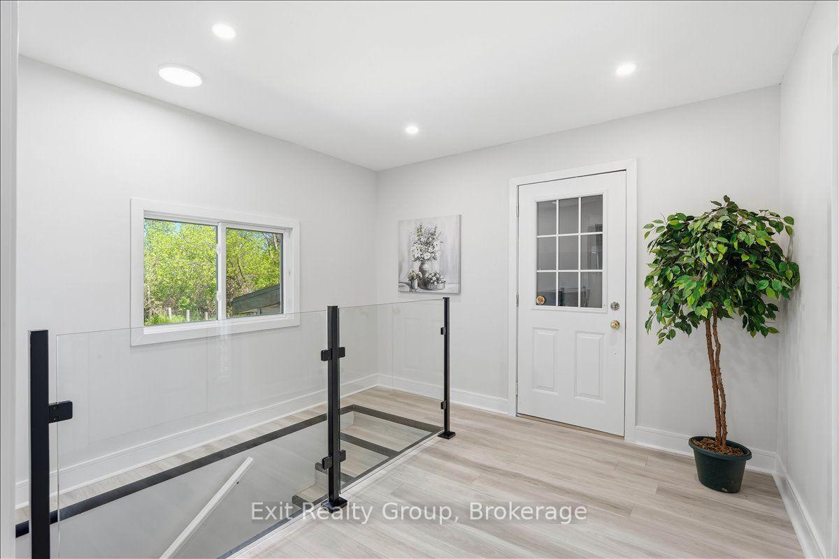 Photo 23 of 24 Wilkins Street, Belleville, Thurlow Ward — HOMEH