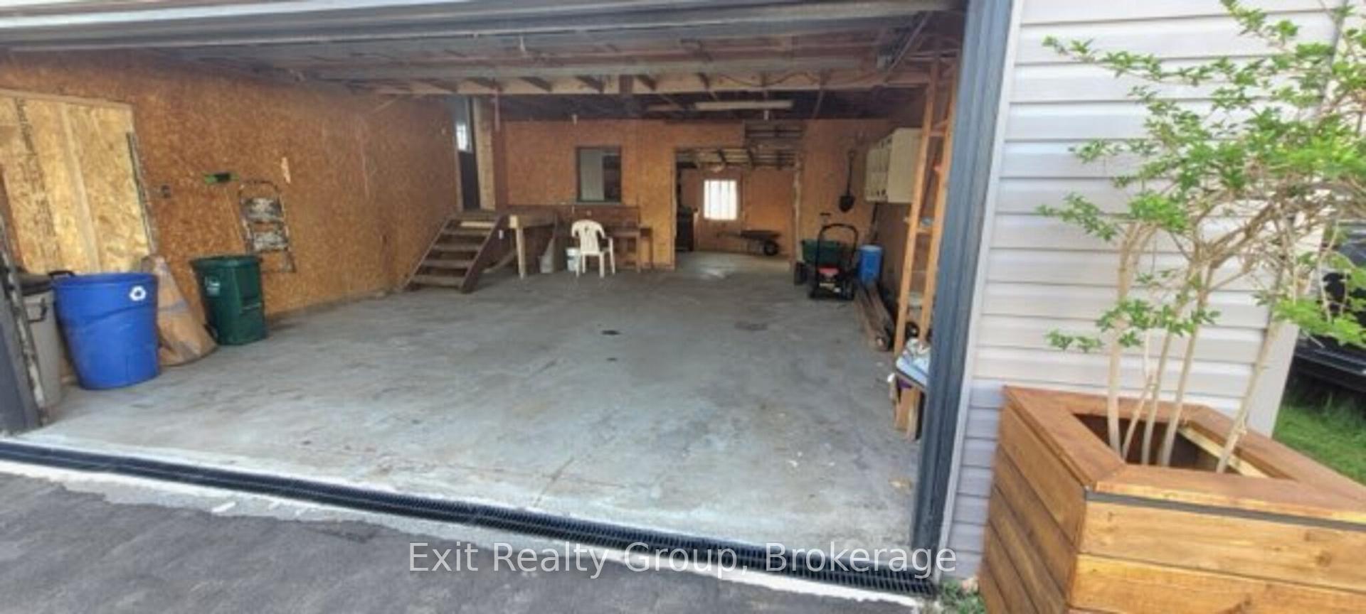Photo 32 of 24 Wilkins Street, Belleville, Thurlow Ward — HOMEH