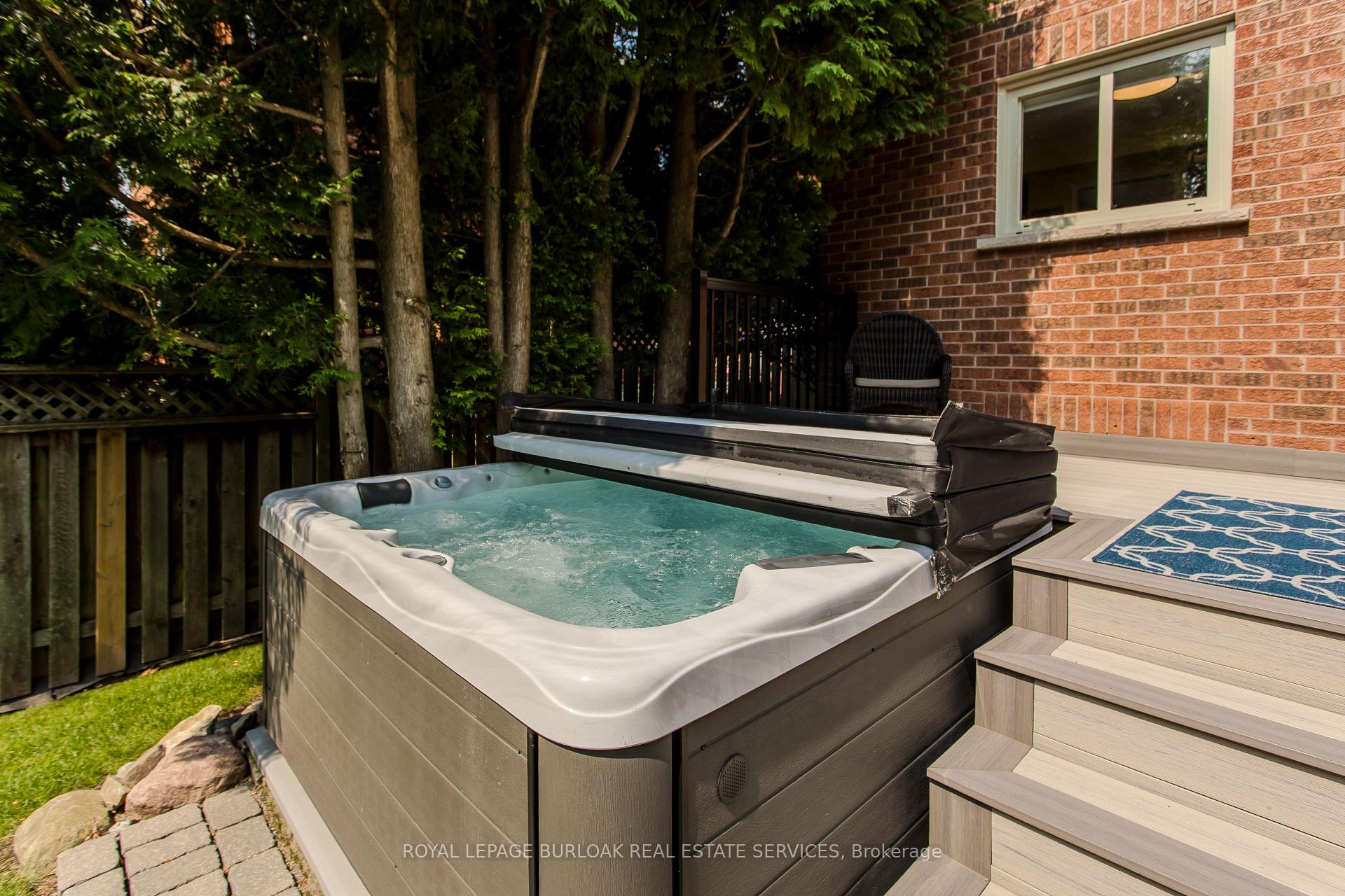 Photo 6 of 1238 Sable Drive, Burlington, Brant — HOMEH