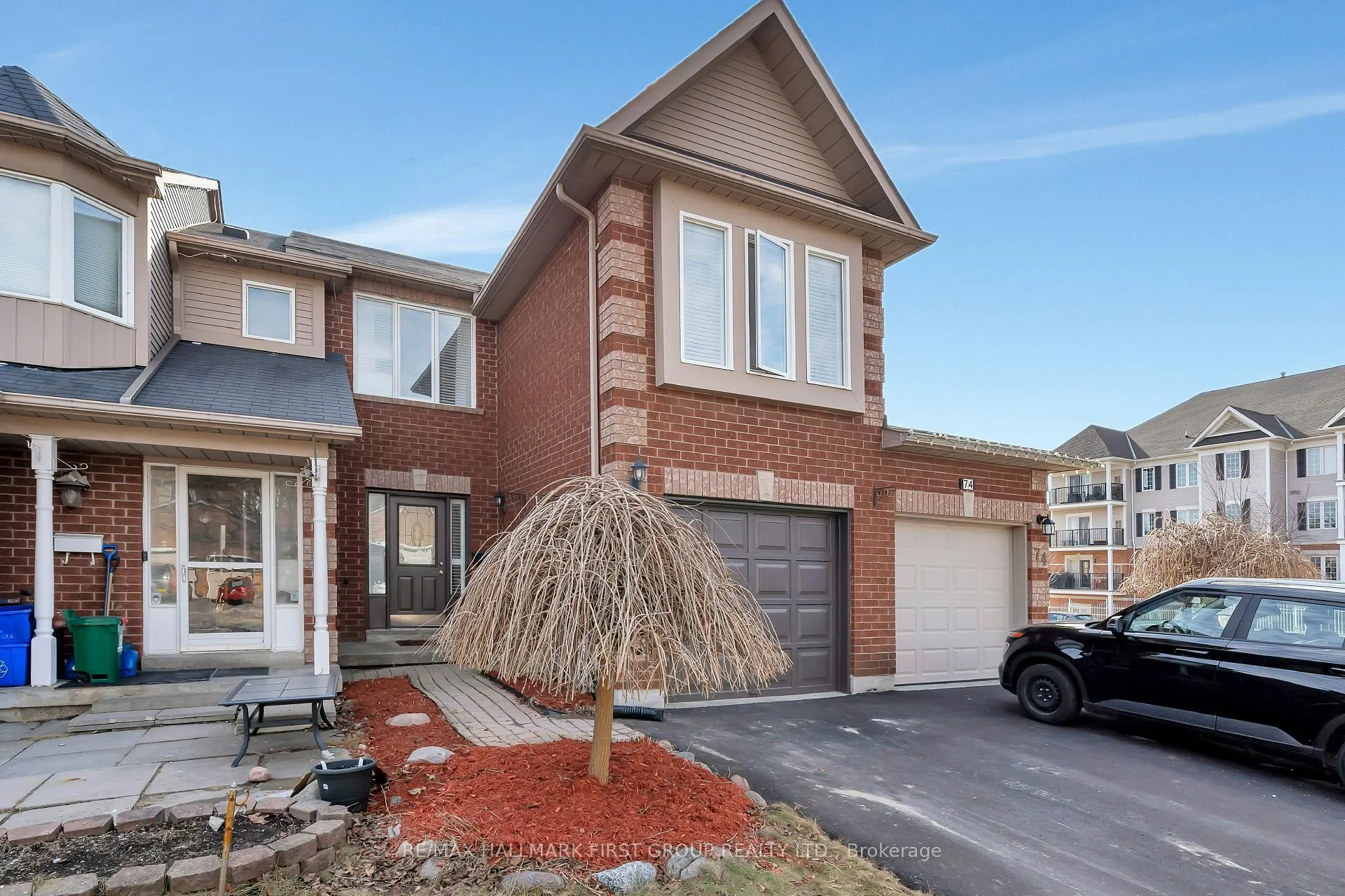 Photo 1 of 72 Landerville Lane, Clarington, Bowmanville — HOMEH