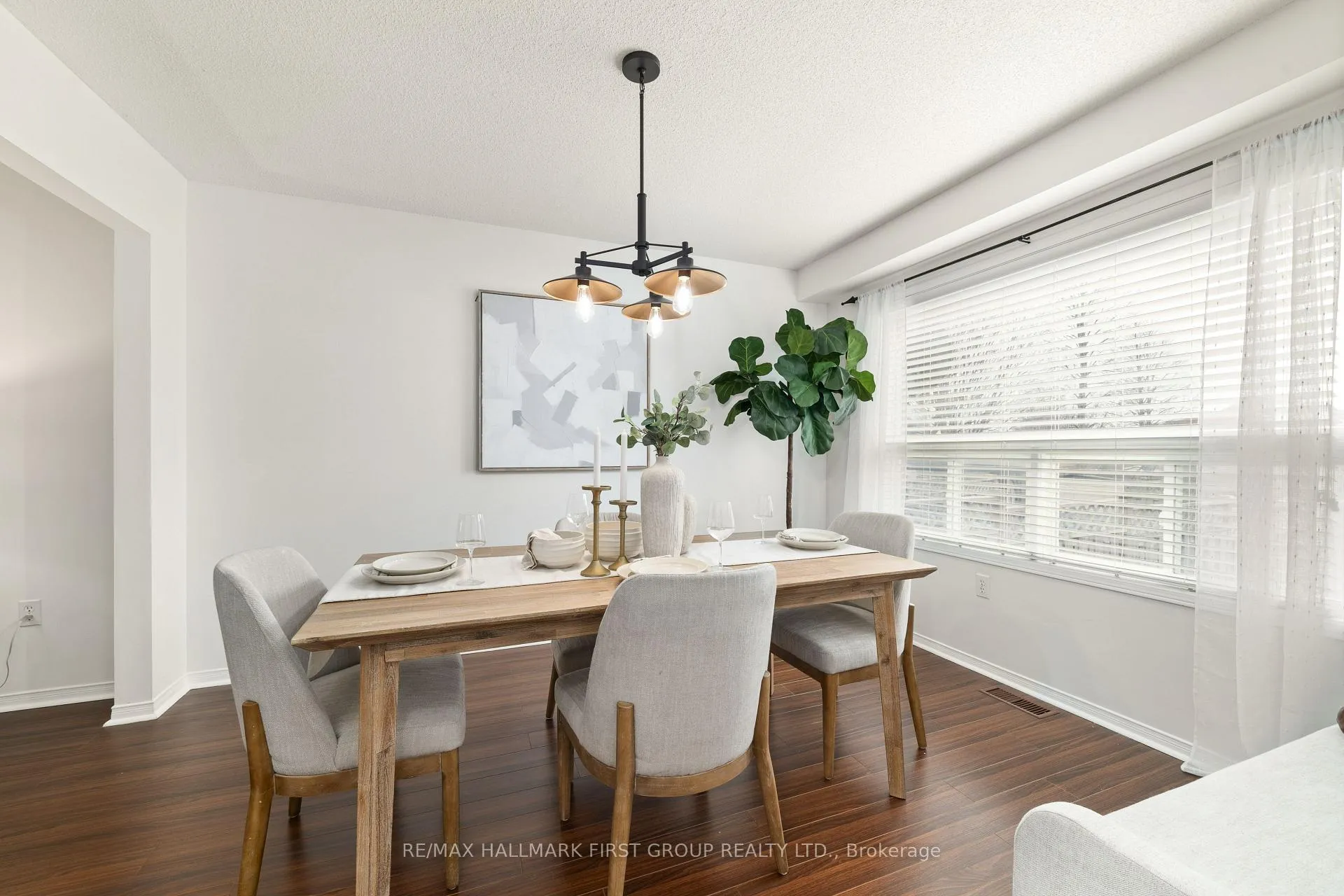 Photo 11 of 72 Landerville Lane, Clarington, Bowmanville — HOMEH
