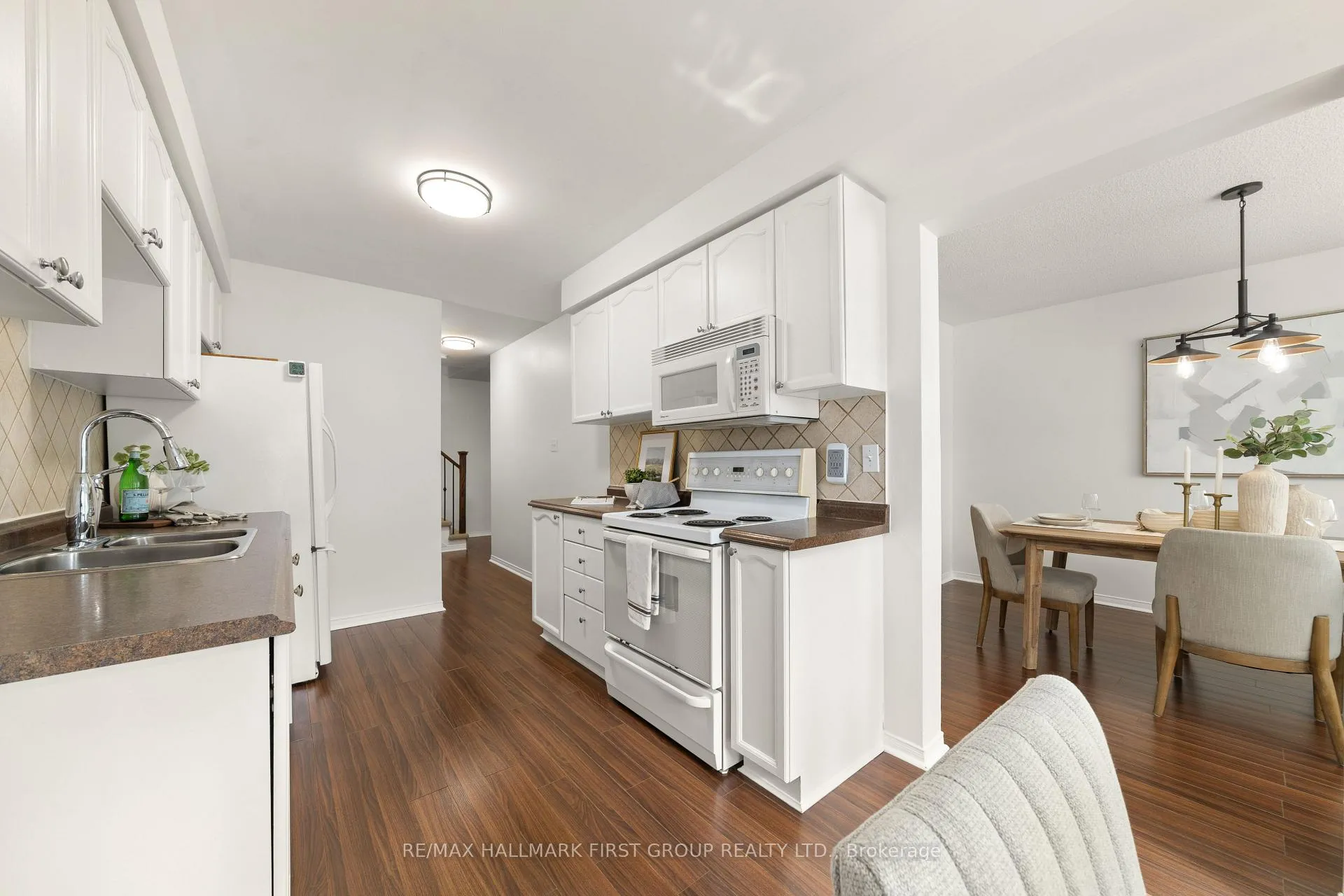 Photo 19 of 72 Landerville Lane, Clarington, Bowmanville — HOMEH