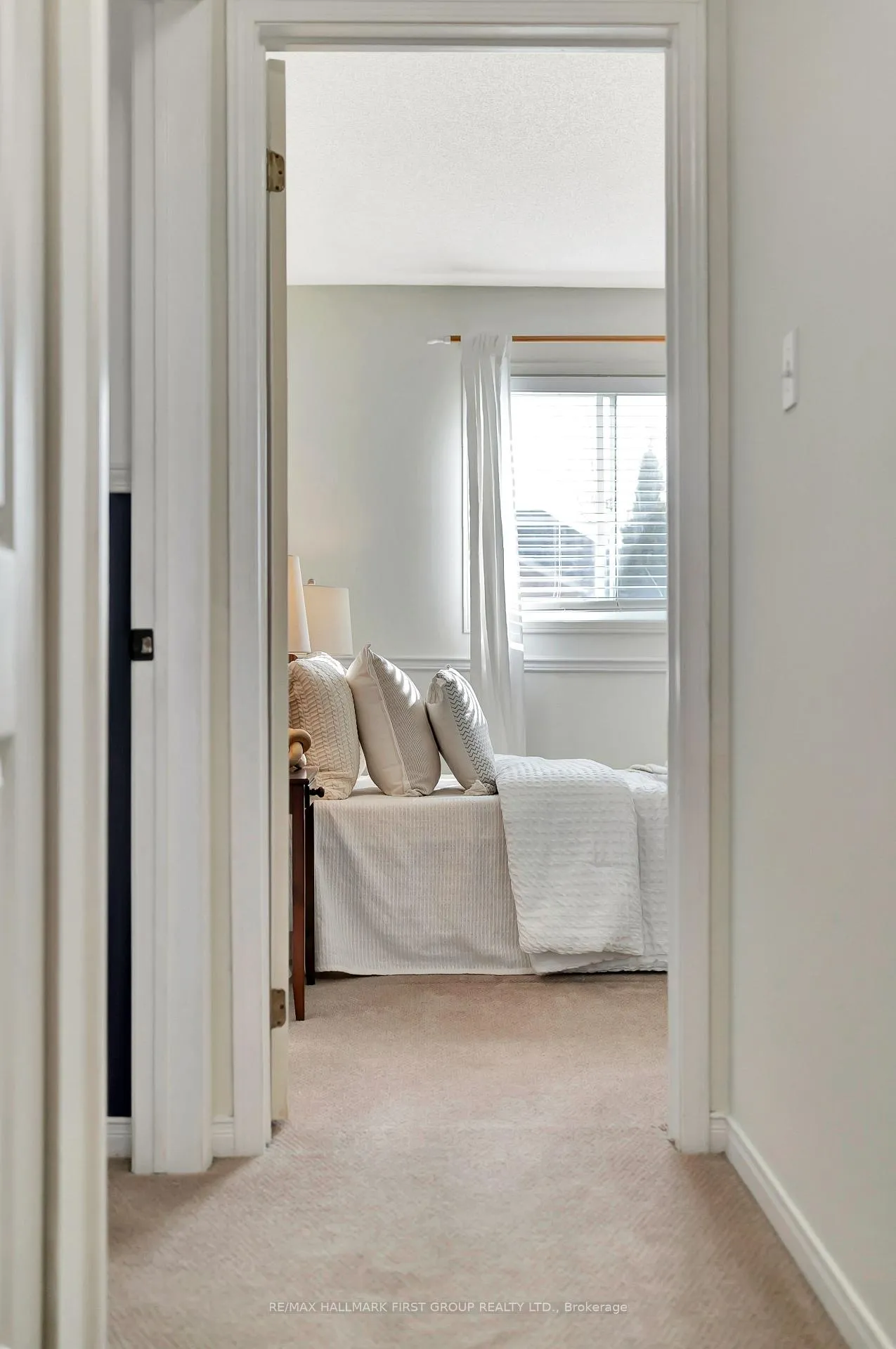 Photo 30 of 72 Landerville Lane, Clarington, Bowmanville — HOMEH