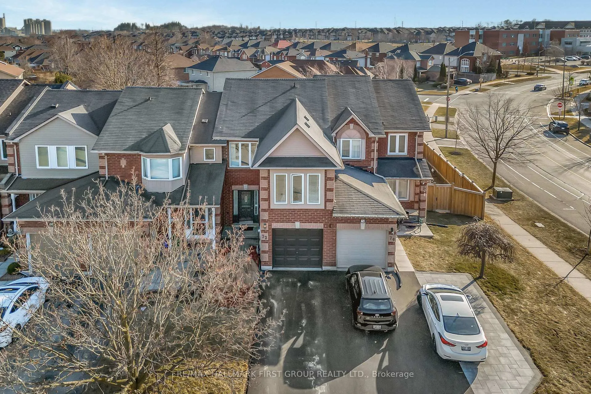 Photo 41 of 72 Landerville Lane, Clarington, Bowmanville — HOMEH