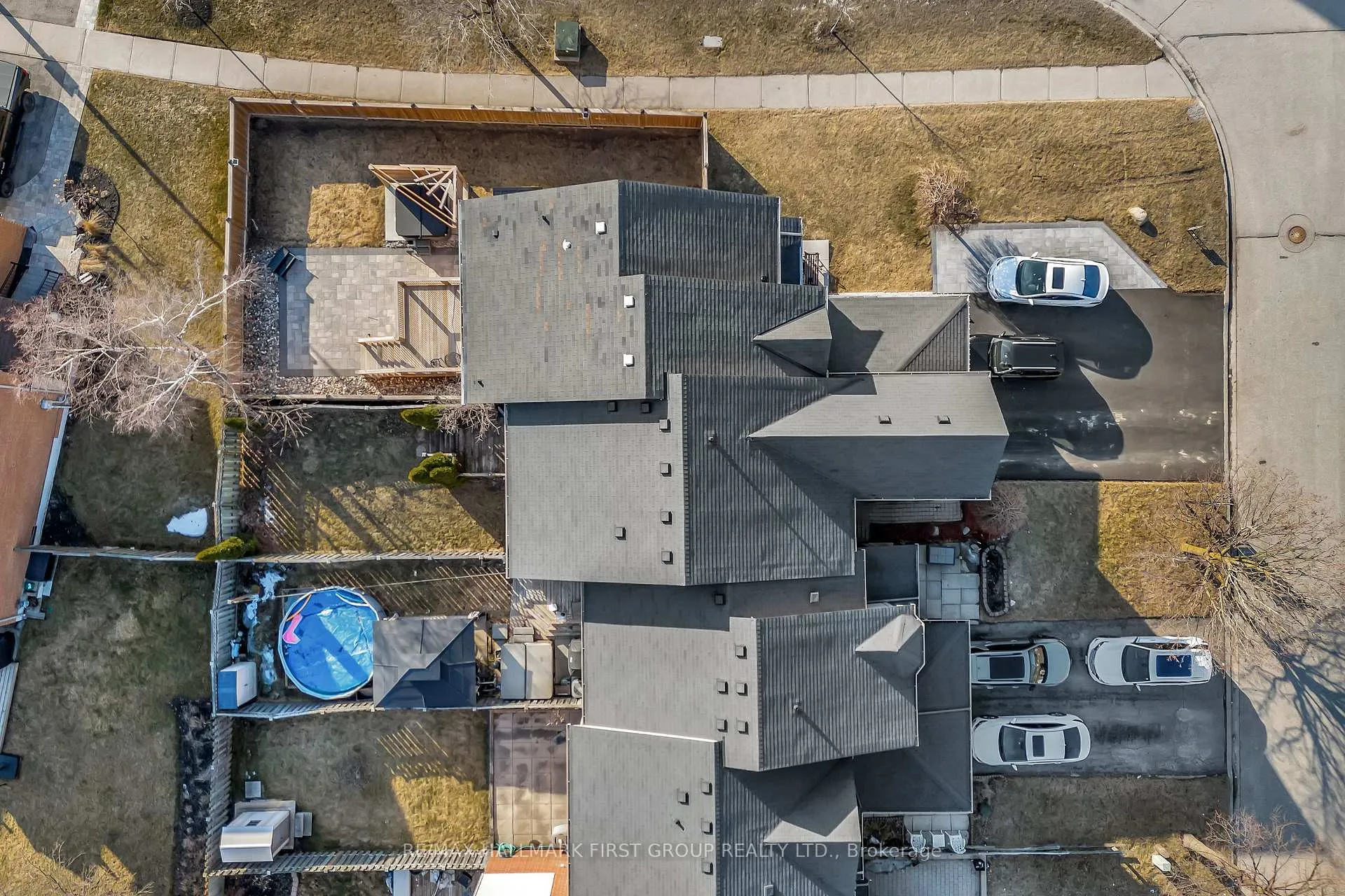 Photo 42 of 72 Landerville Lane, Clarington, Bowmanville — HOMEH