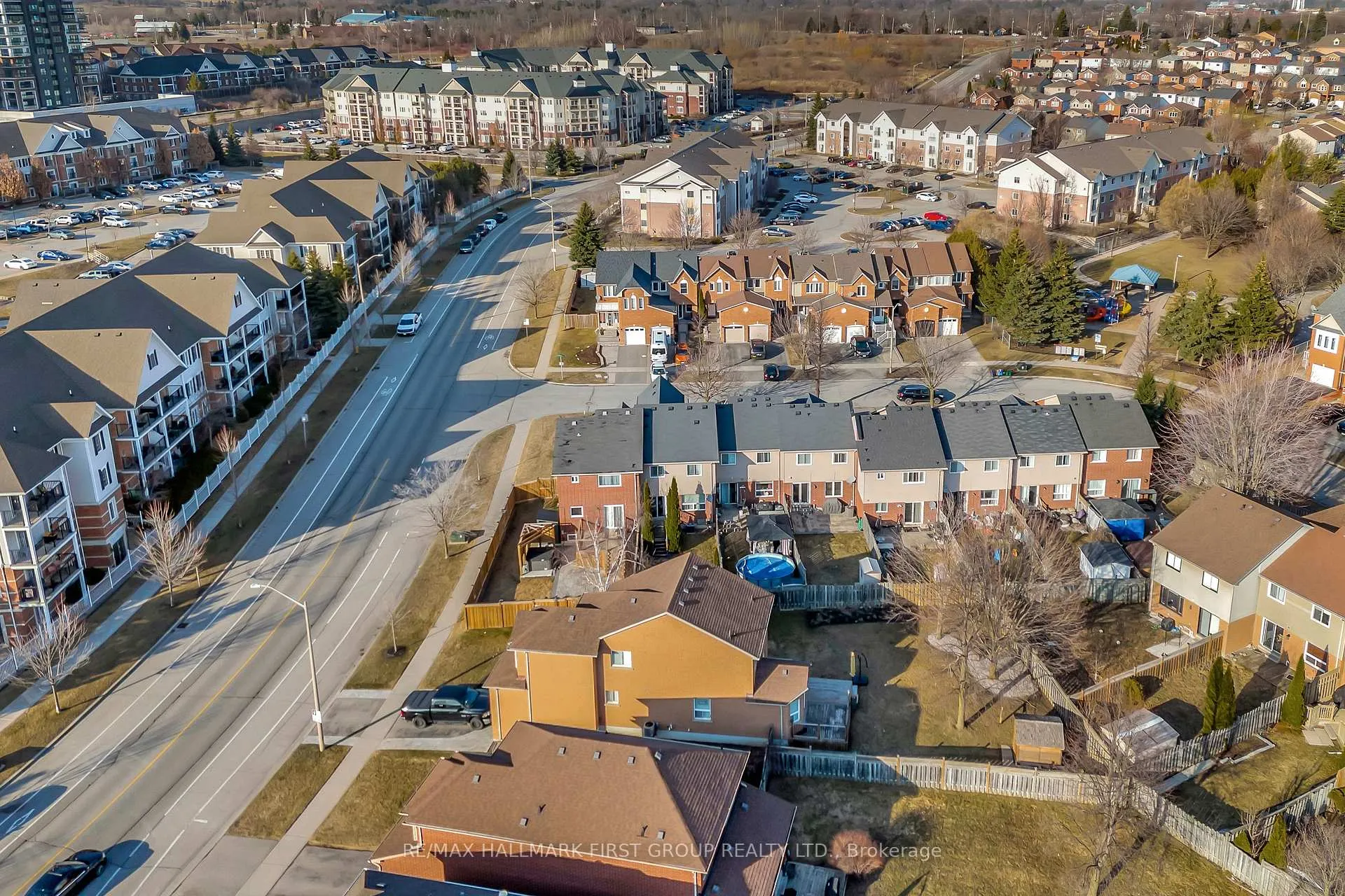 Photo 44 of 72 Landerville Lane, Clarington, Bowmanville — HOMEH