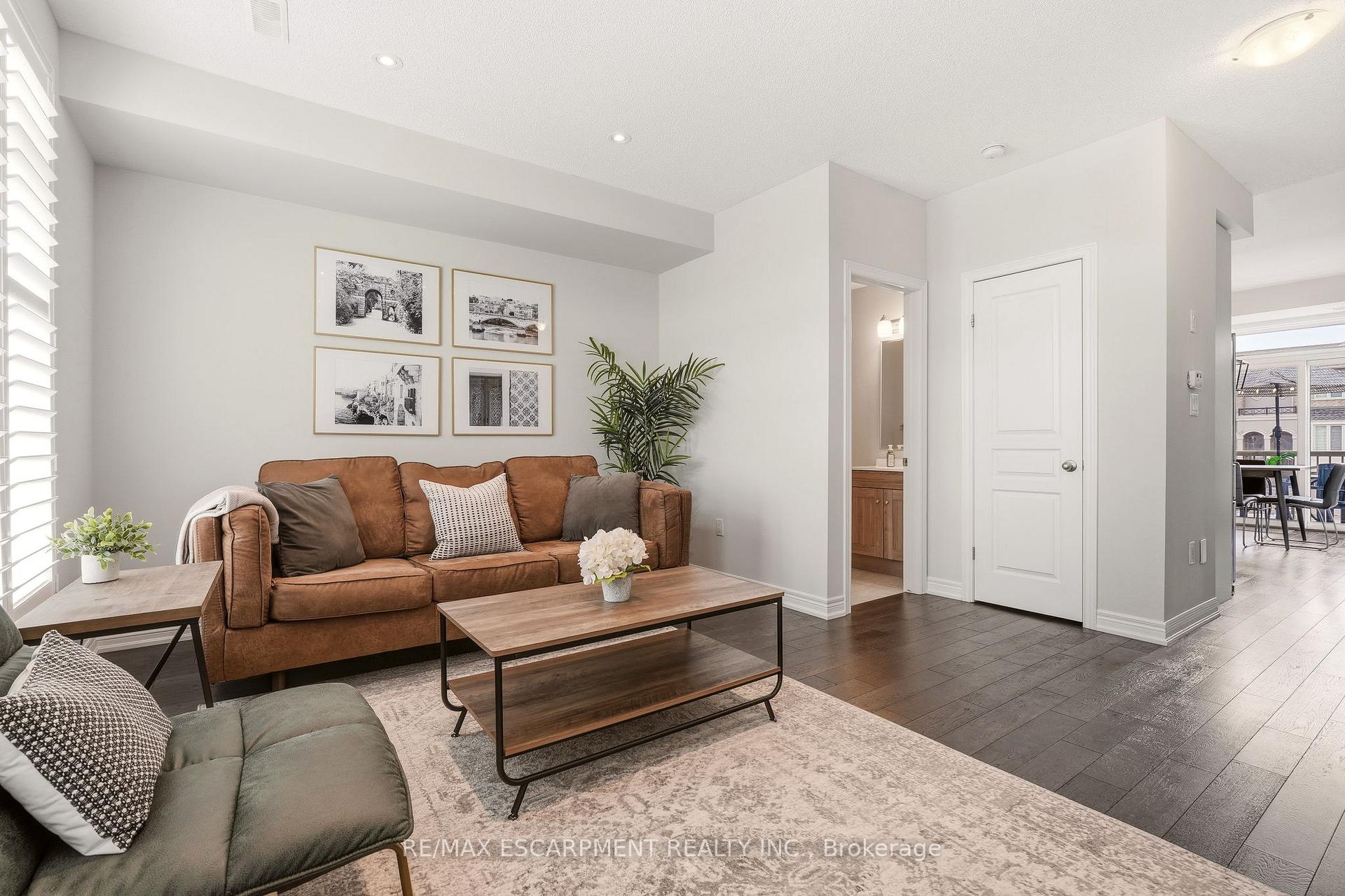 Photo 7 of Unit 39, 4171 Palermo Common, Burlington, Shoreacres — HOMEH