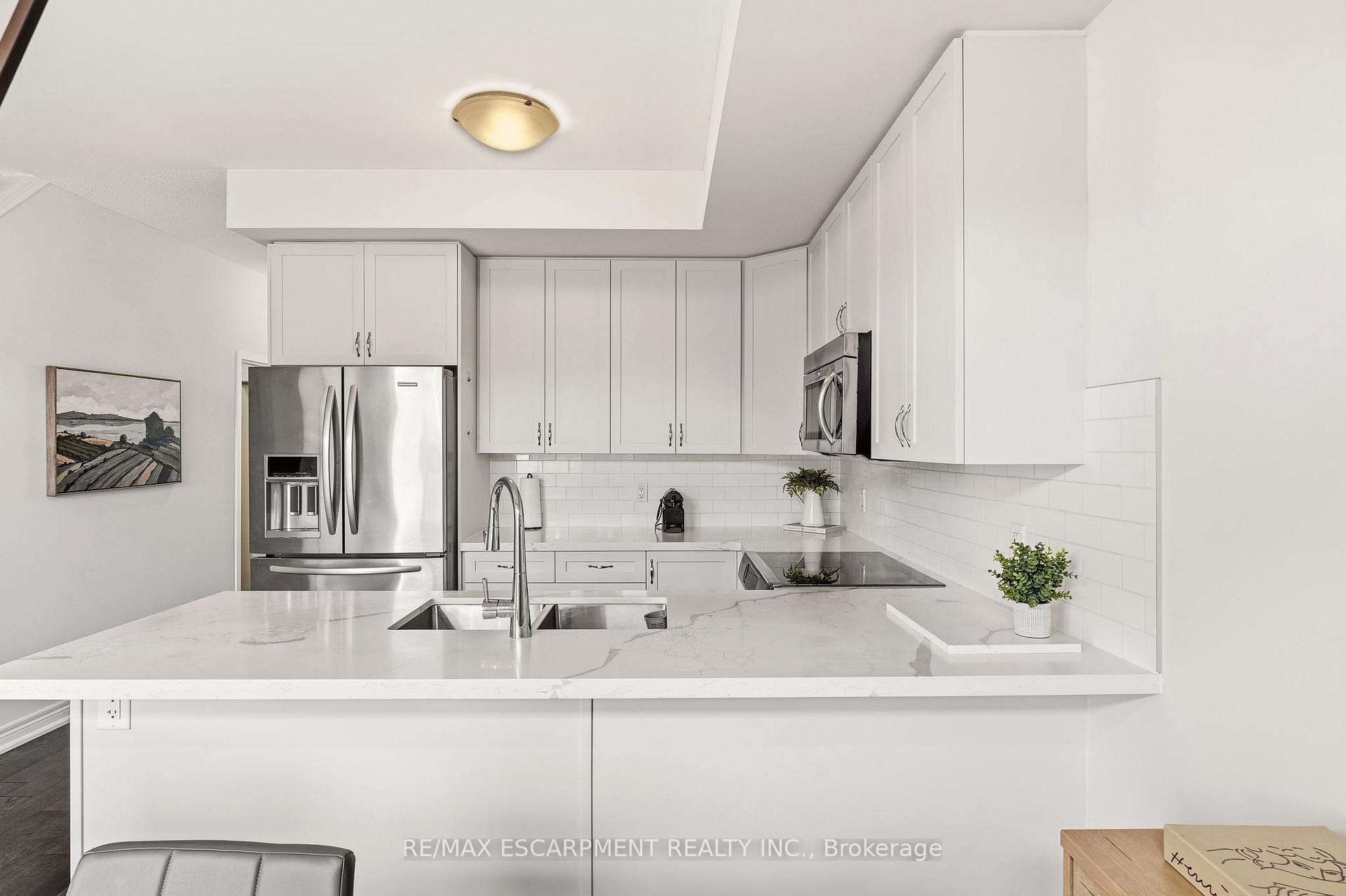 Photo 13 of Unit 39, 4171 Palermo Common, Burlington, Shoreacres — HOMEH