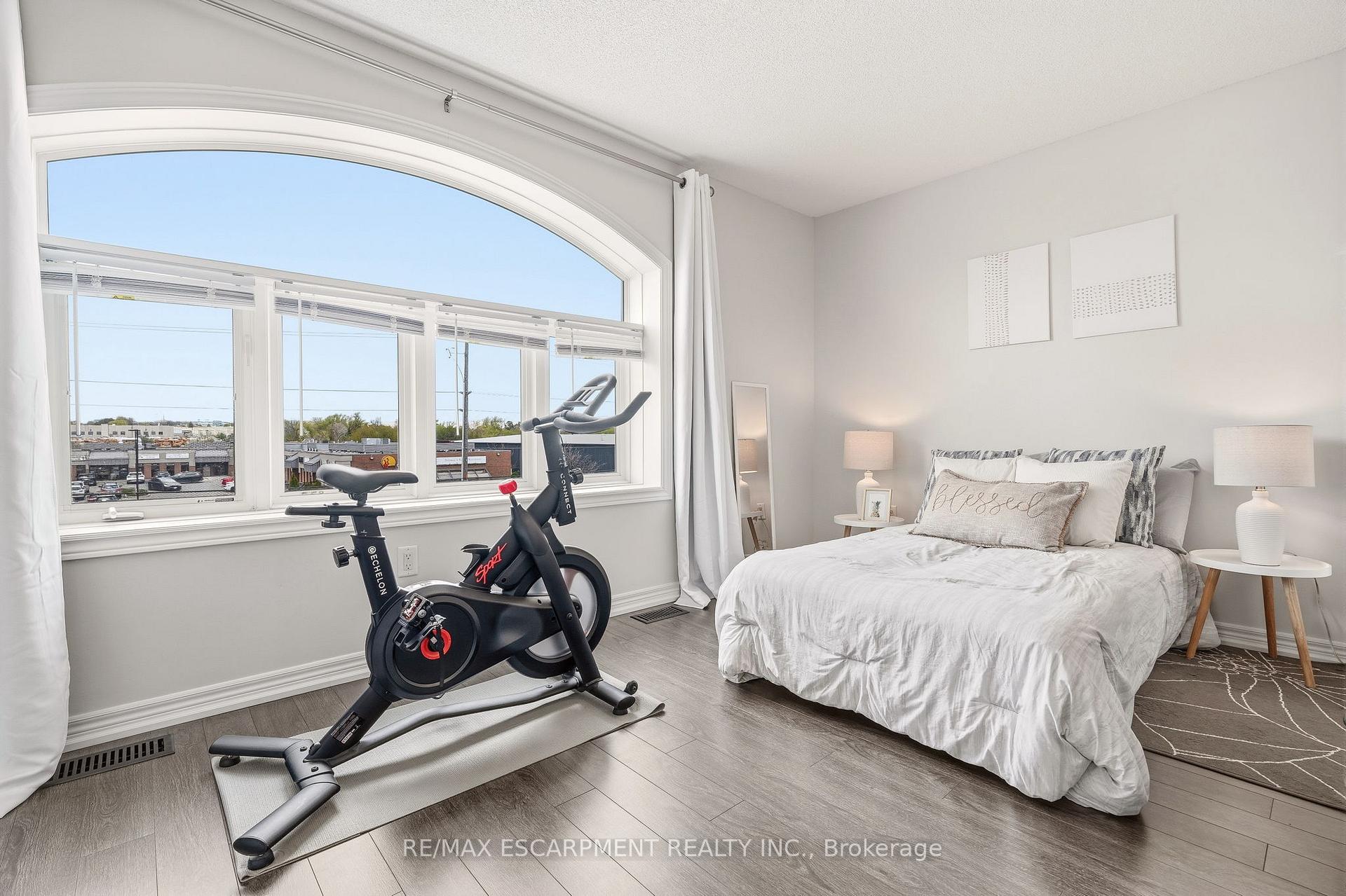 Photo 16 of Unit 39, 4171 Palermo Common, Burlington, Shoreacres — HOMEH
