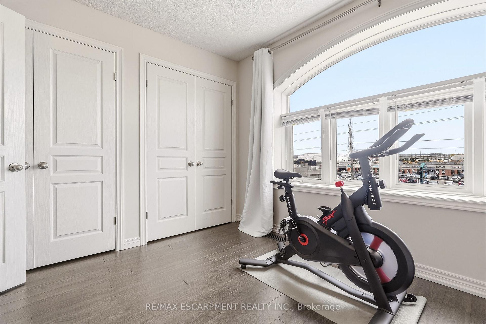 Photo 17 of Unit 39, 4171 Palermo Common, Burlington, Shoreacres — HOMEH