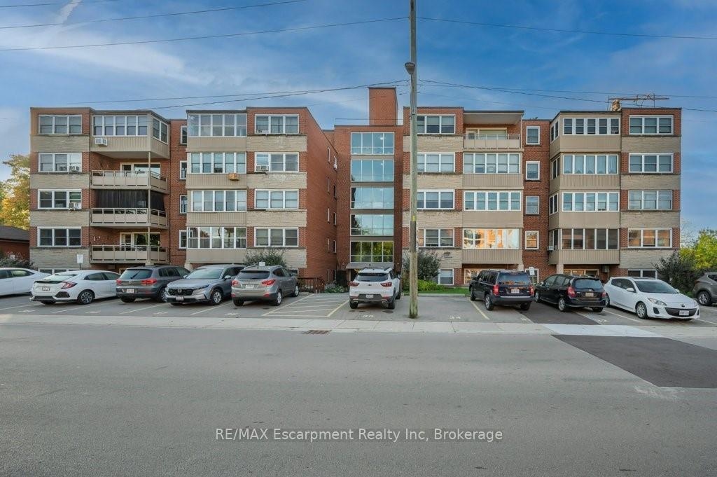 Photo of Unit 201, 9 Grant Boulevard
