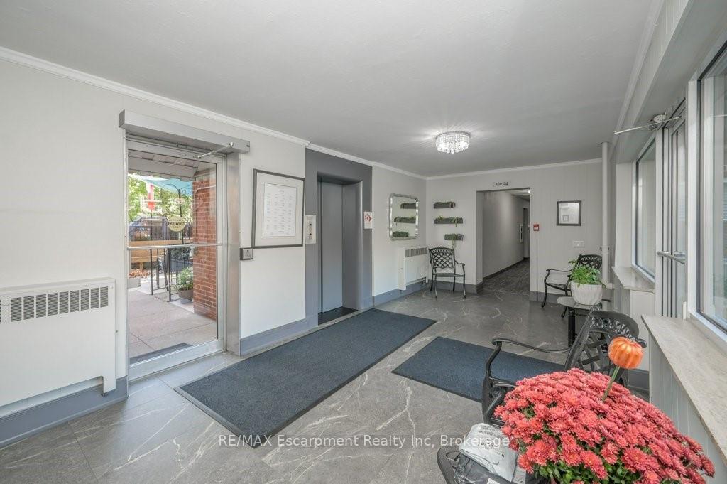 Photo 3 of Unit 201, 9 Grant Boulevard, Hamilton, Dundas — HOMEH