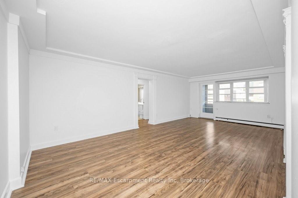 Photo 6 of Unit 201, 9 Grant Boulevard, Hamilton, Dundas — HOMEH