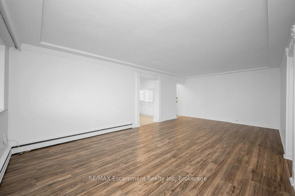 Photo 10 of Unit 201, 9 Grant Boulevard, Hamilton, Dundas — HOMEH